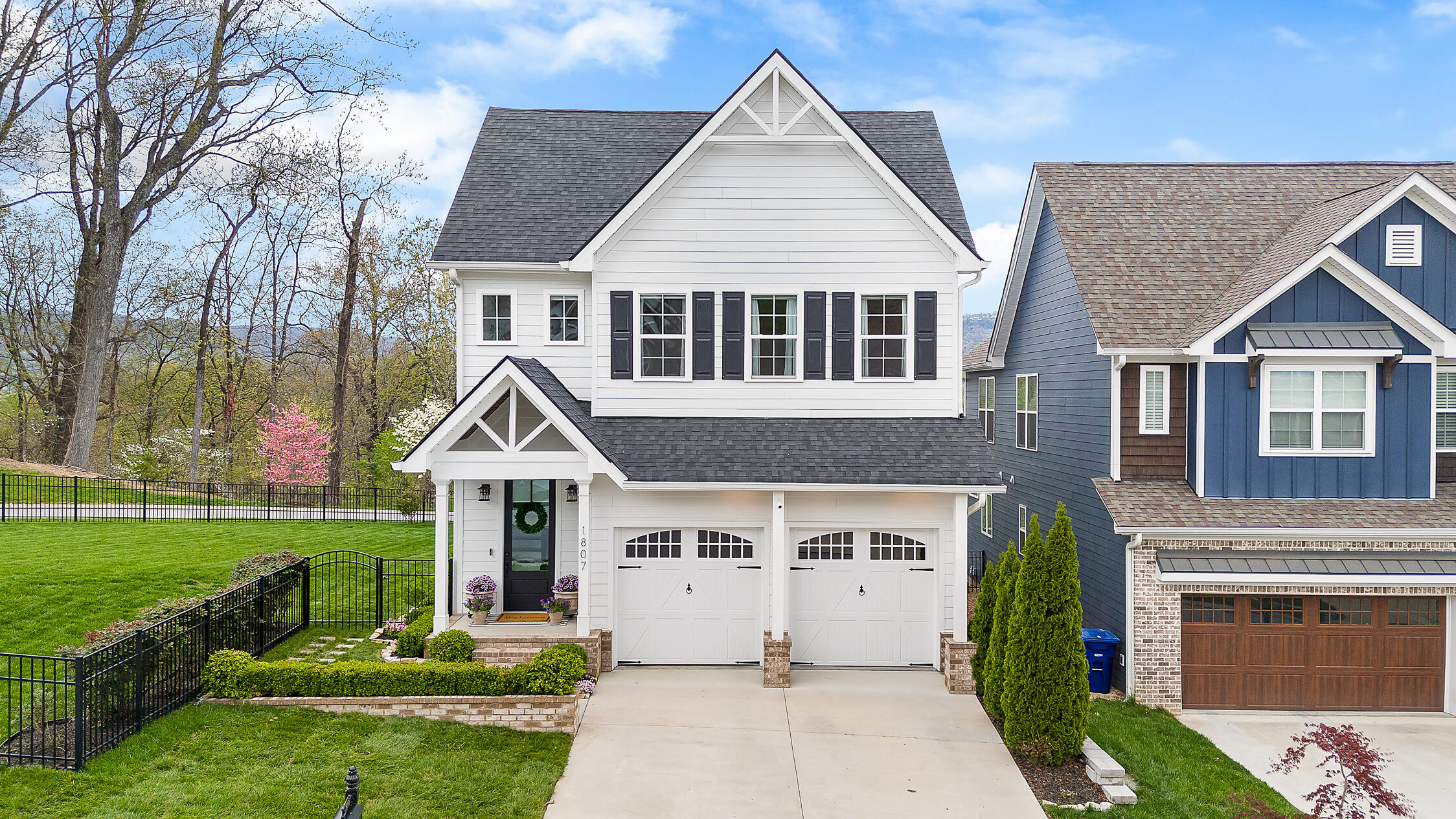 1807 Seven Pines Lane