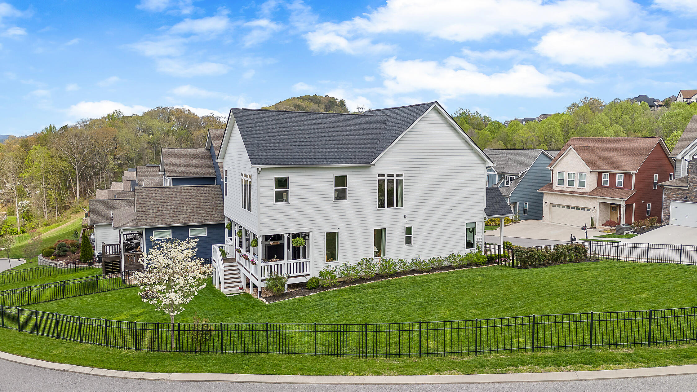 1807 Seven Pines Lane