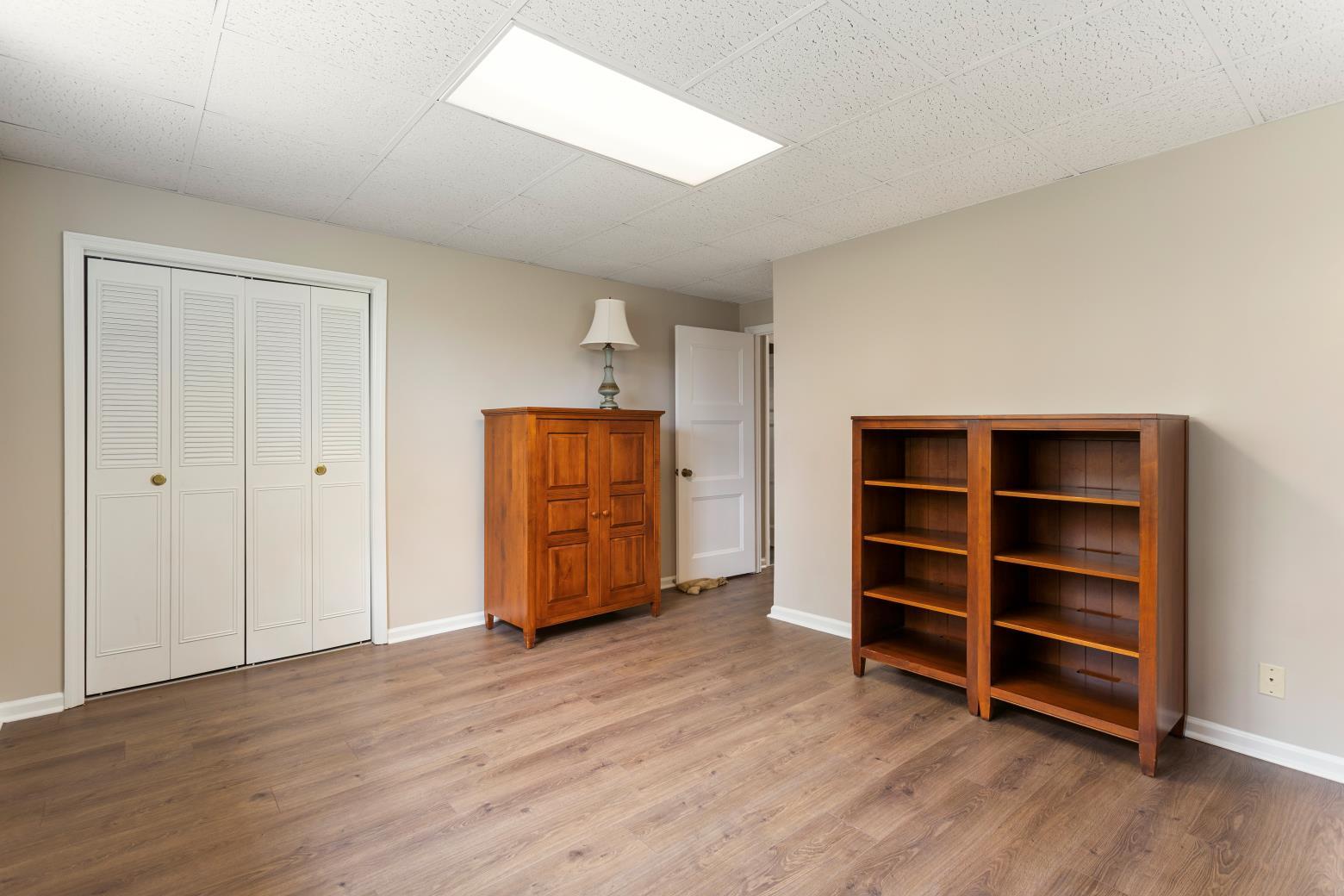 5700 Queen Mary Lane