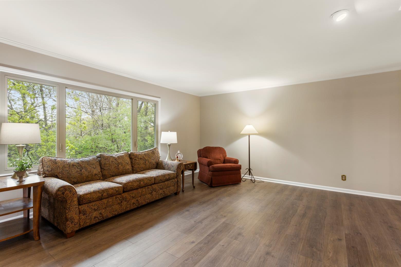 5700 Queen Mary Lane