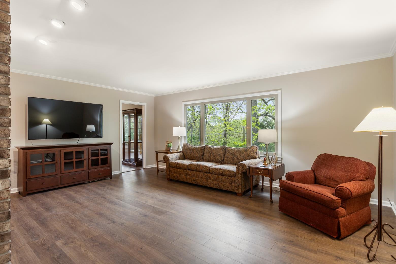 5700 Queen Mary Lane