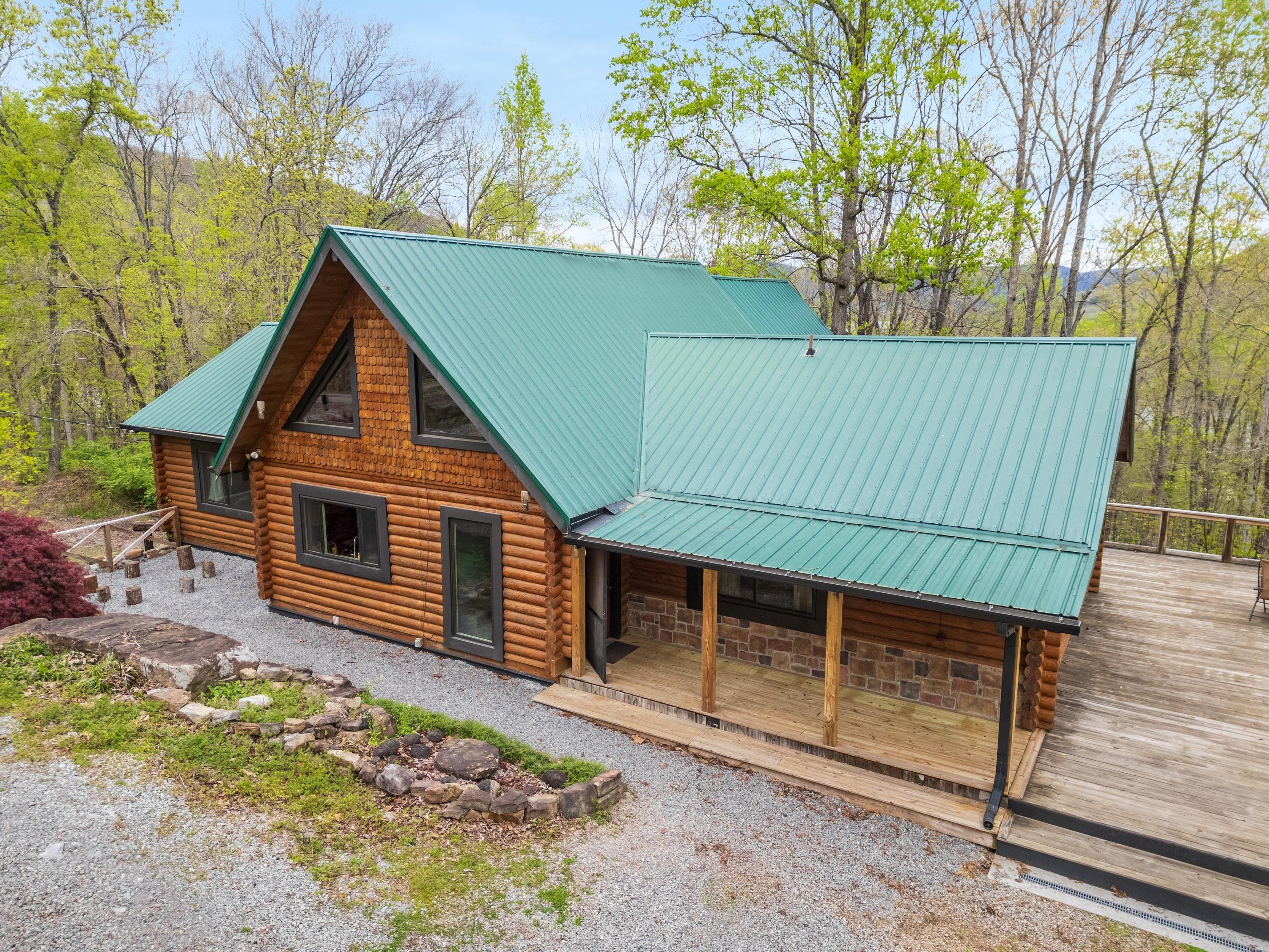 417 Holder Ln