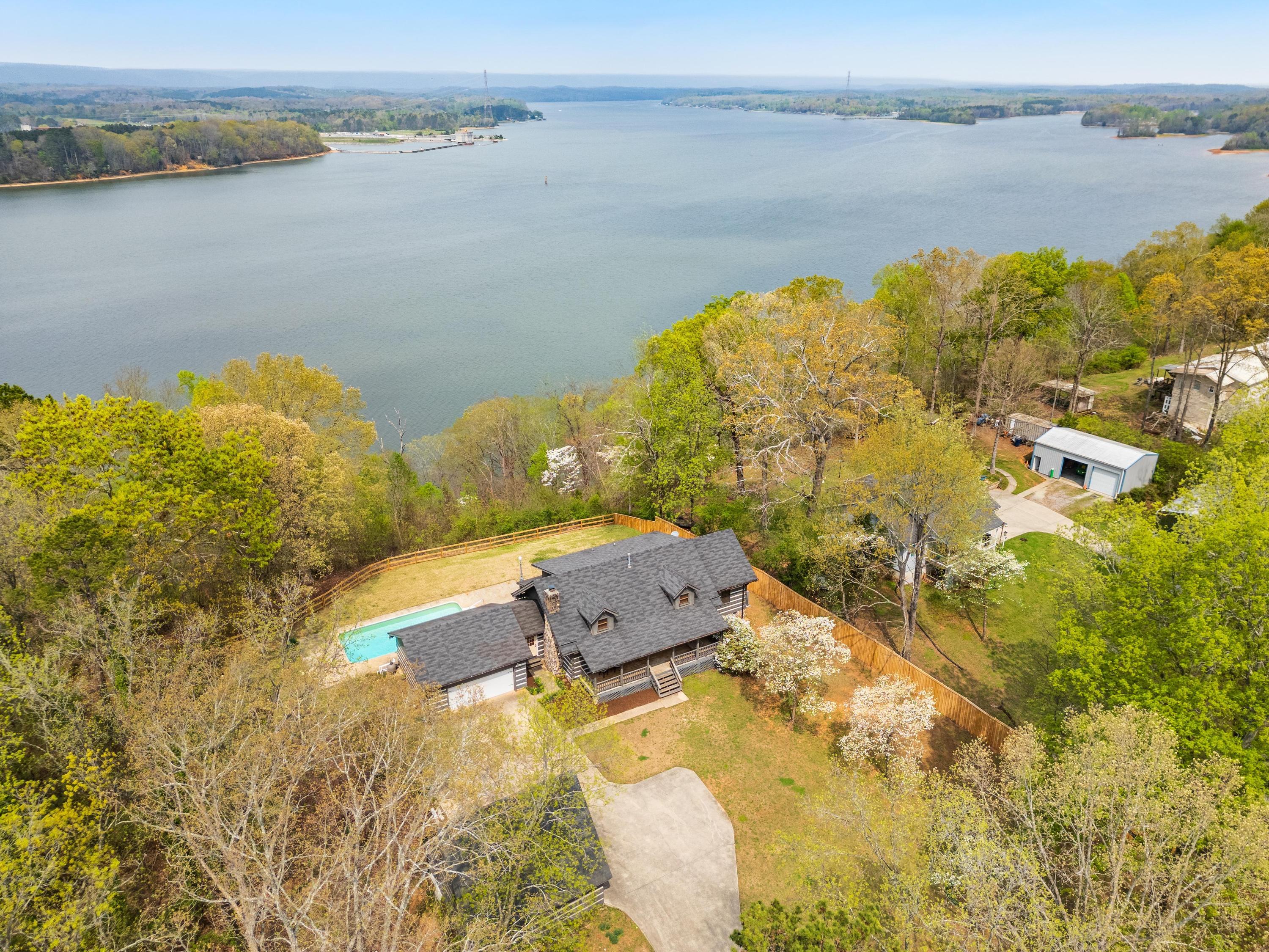 9725 Lakeside Road