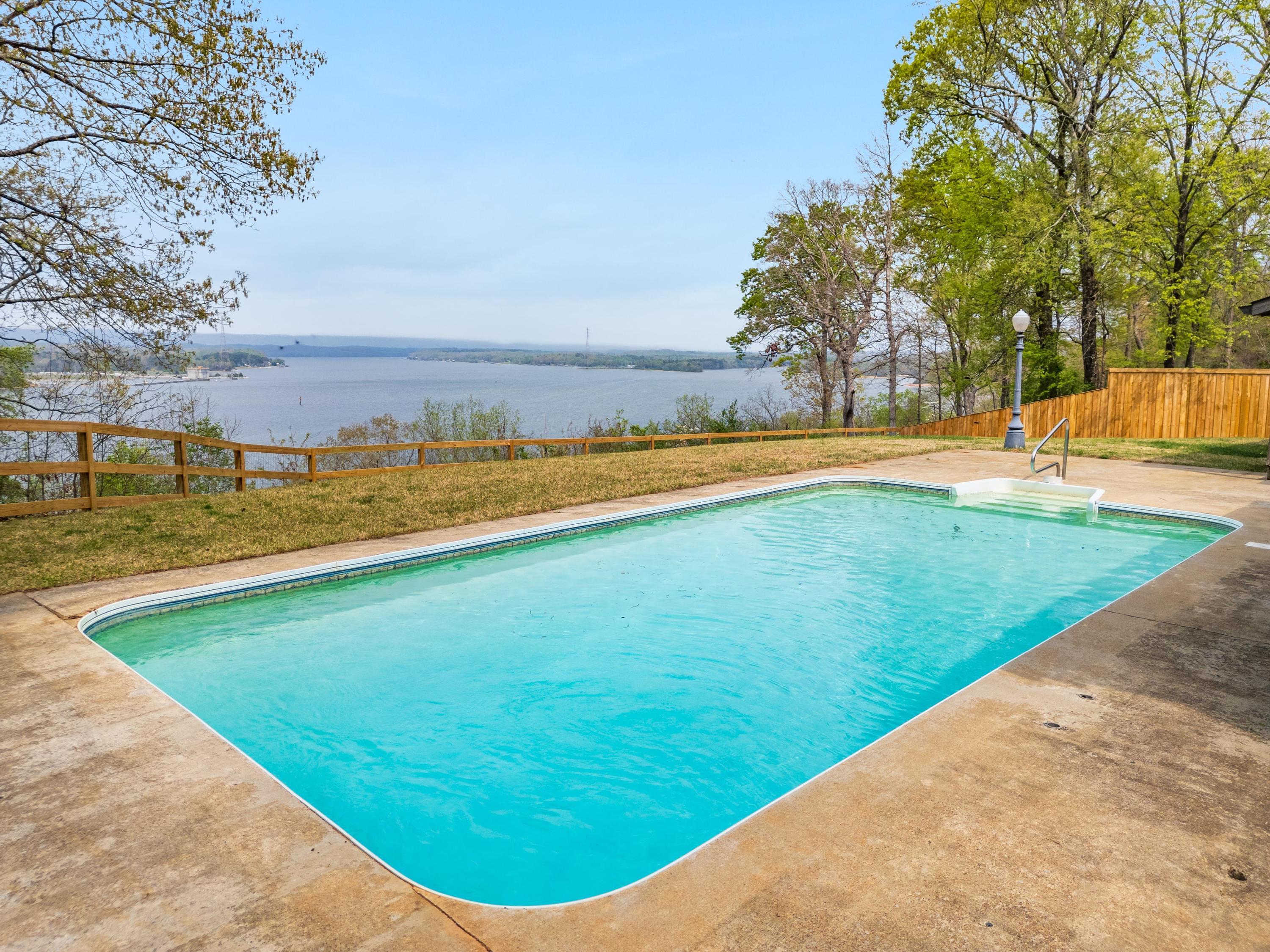9725 Lakeside Road