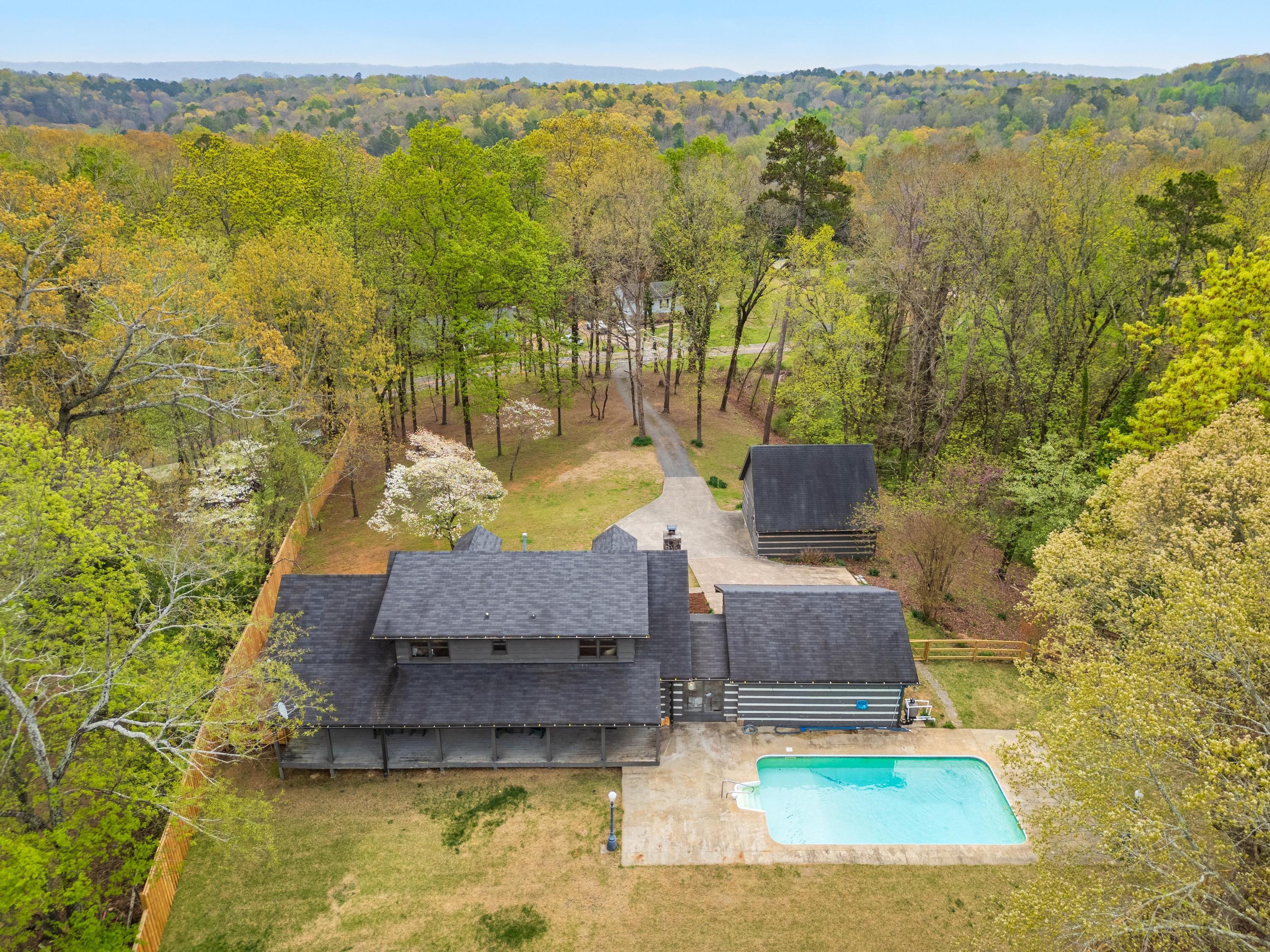 9725 Lakeside Road