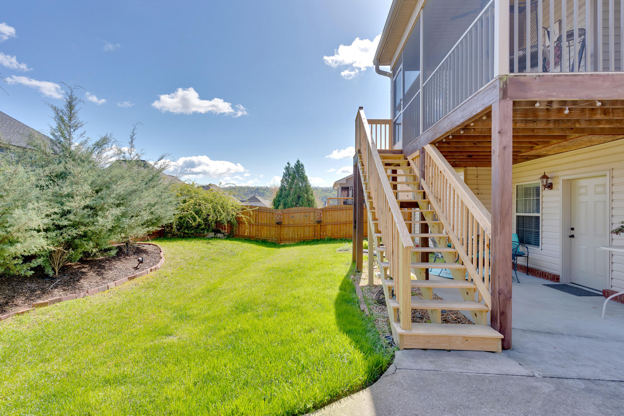 9542 Hastings Way