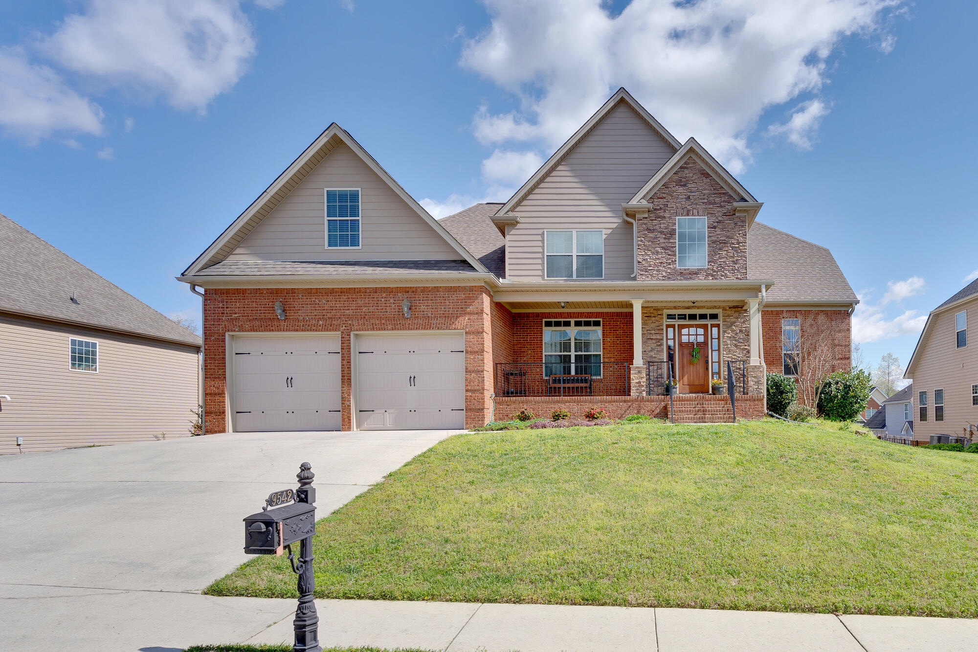 9542 Hastings Way
