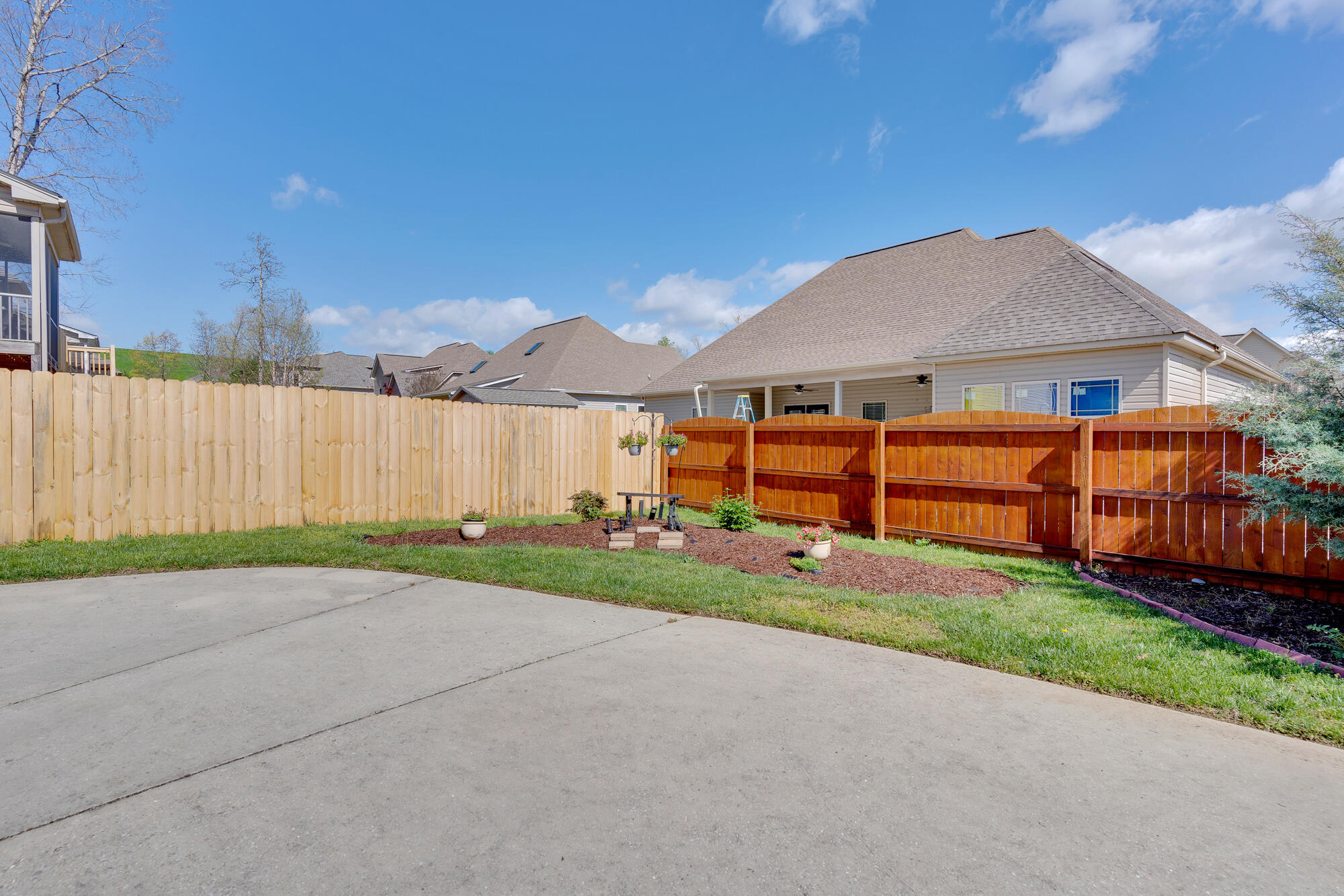 9542 Hastings Way