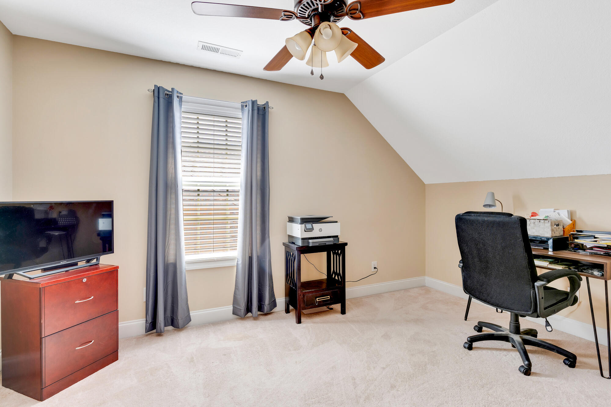9542 Hastings Way