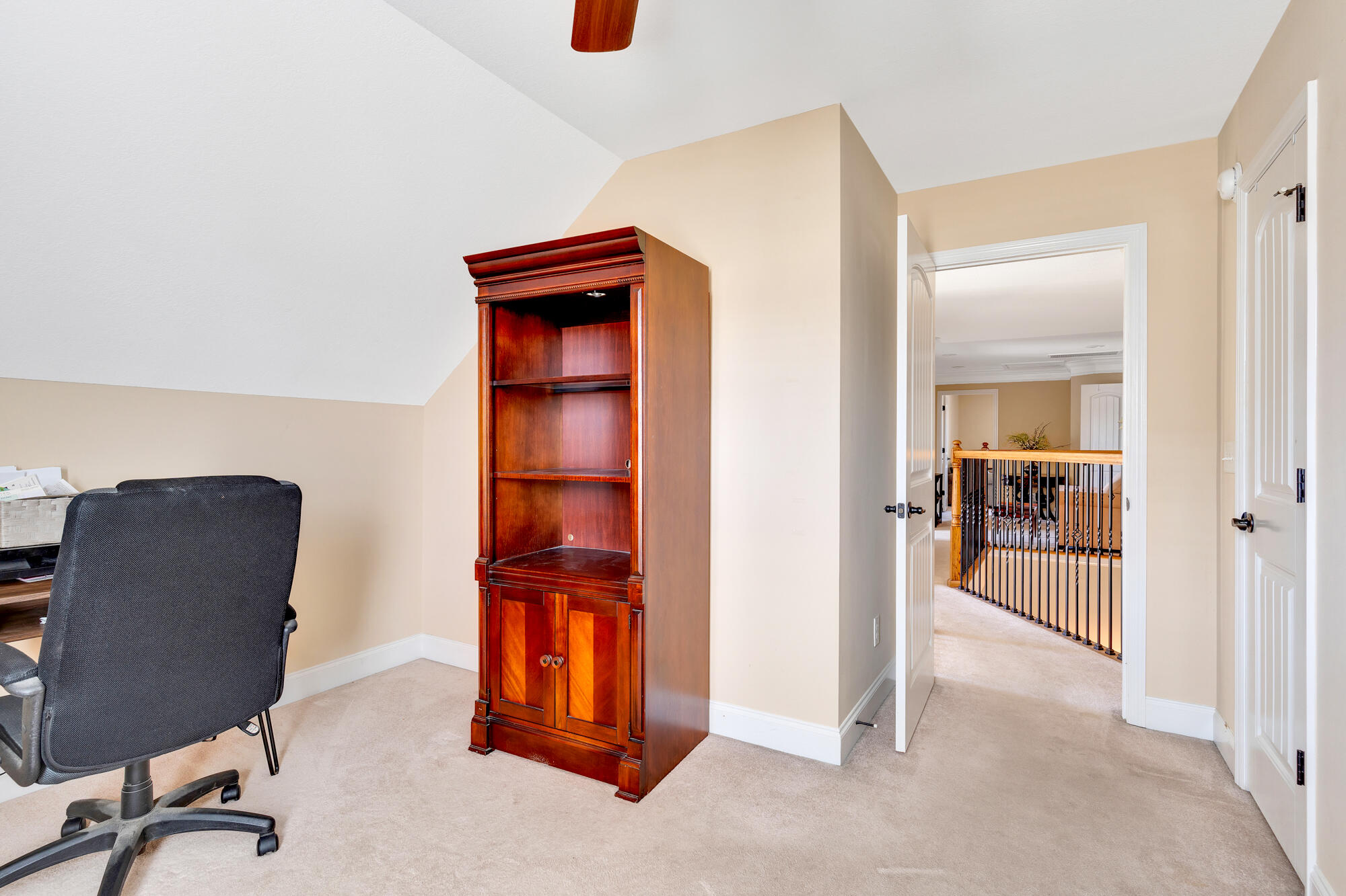 9542 Hastings Way