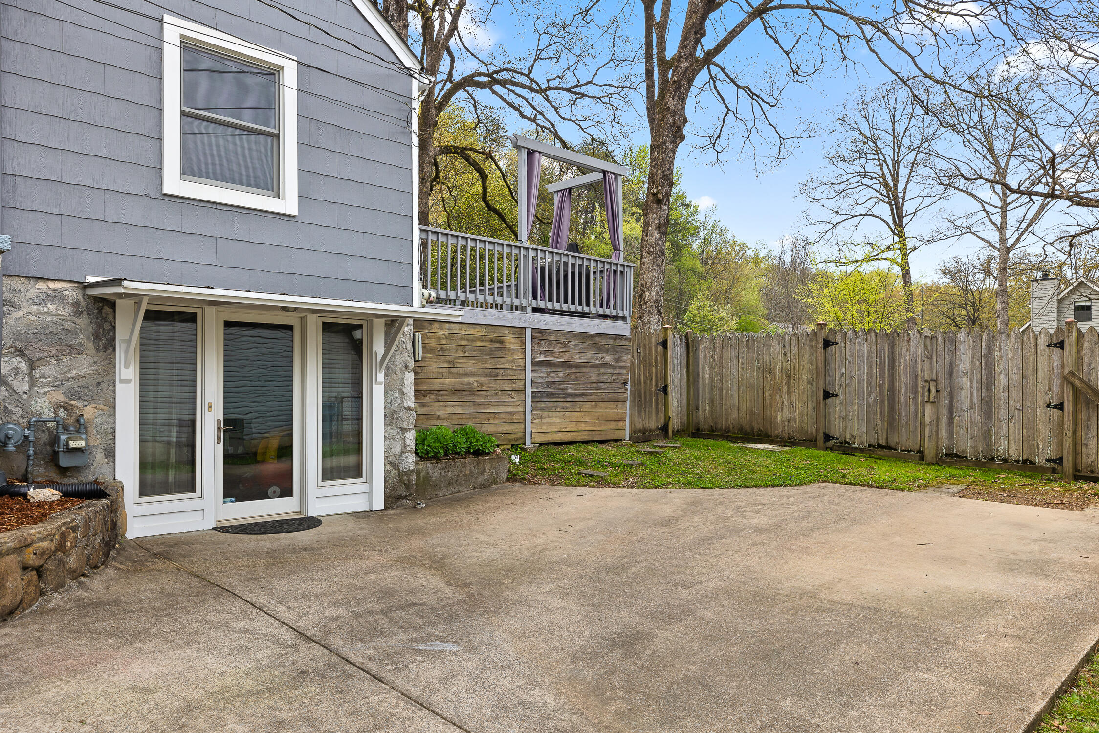 138 Narragansette Avenue