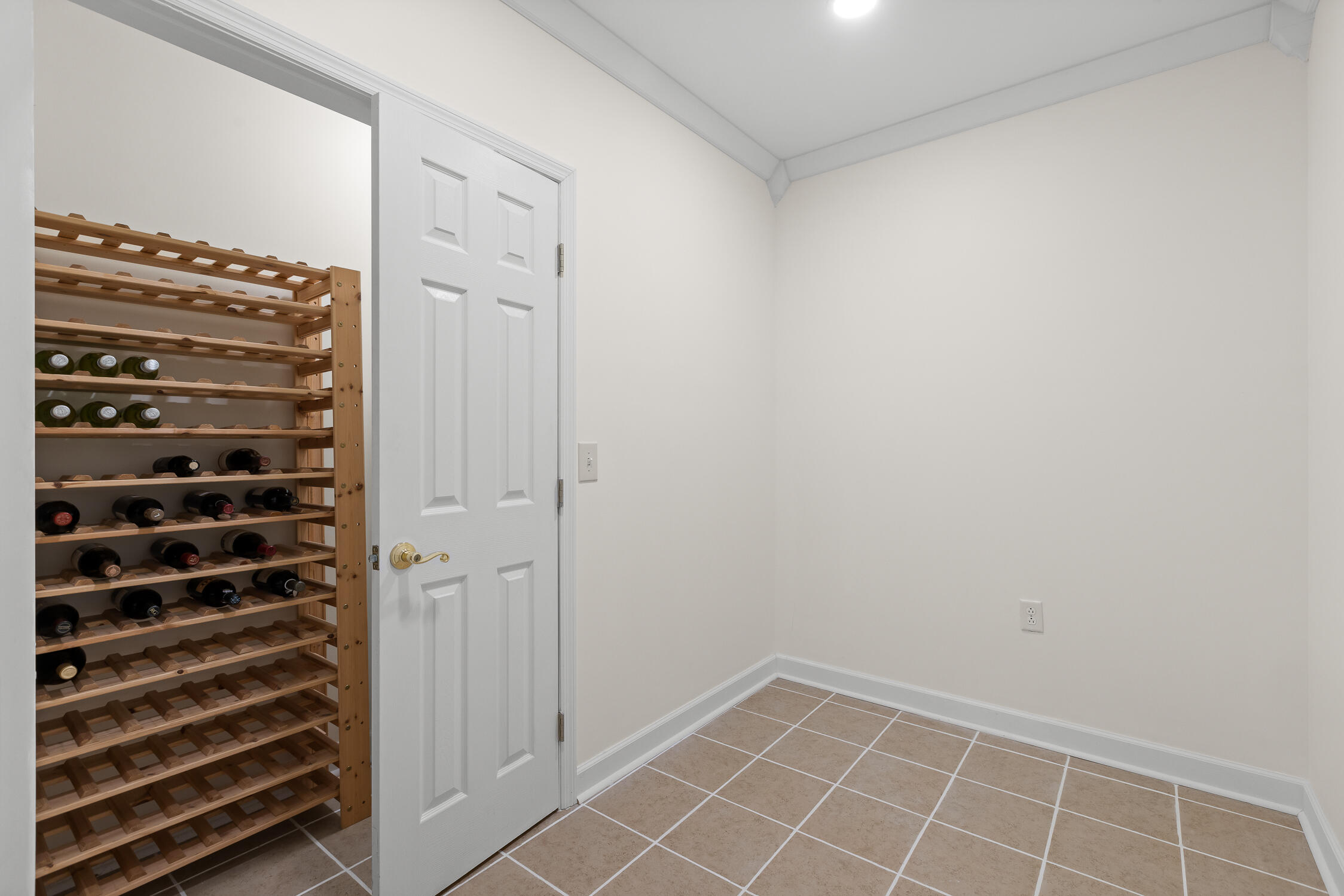 421 Saratoga Place