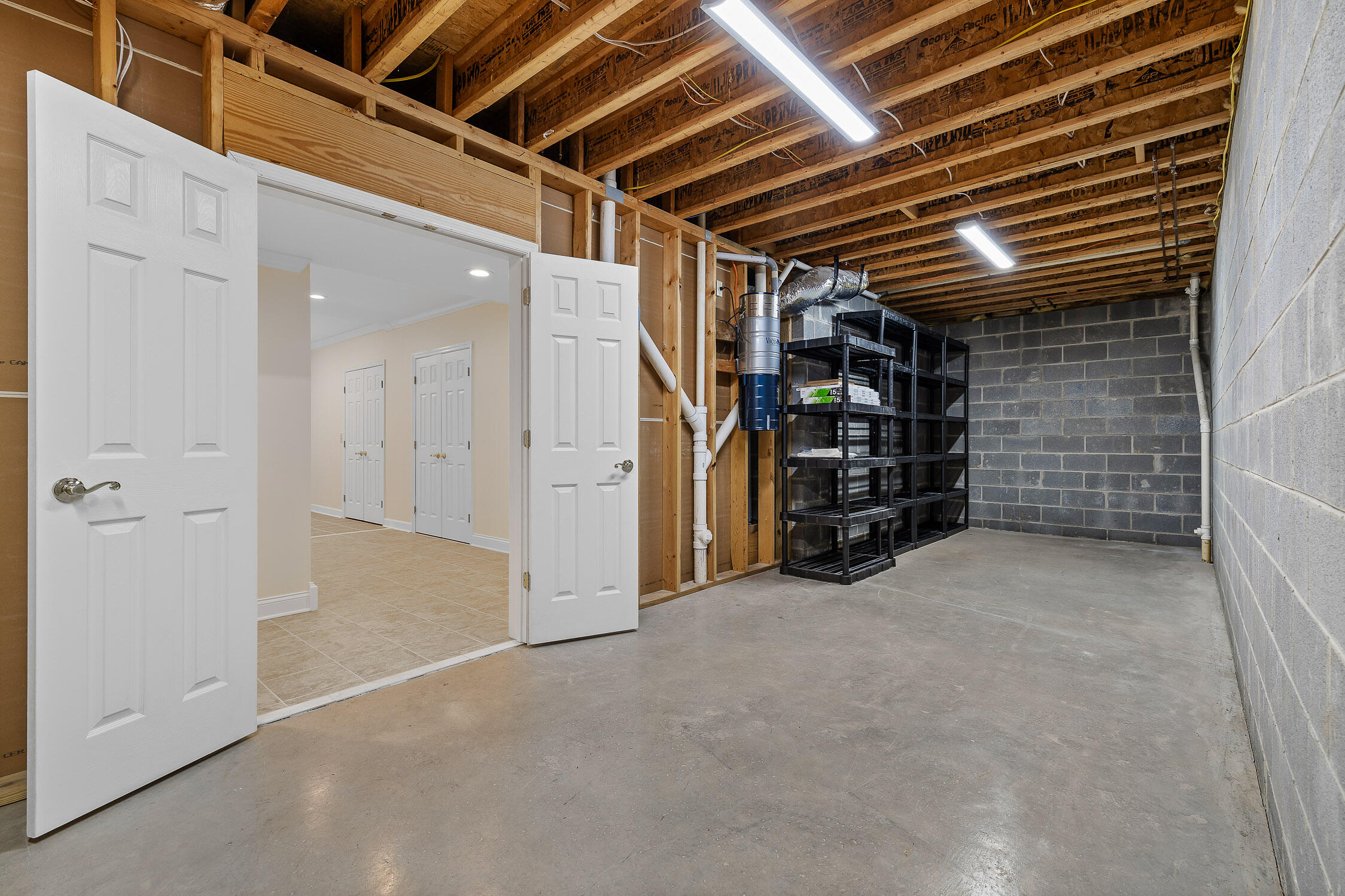 421 Saratoga Place