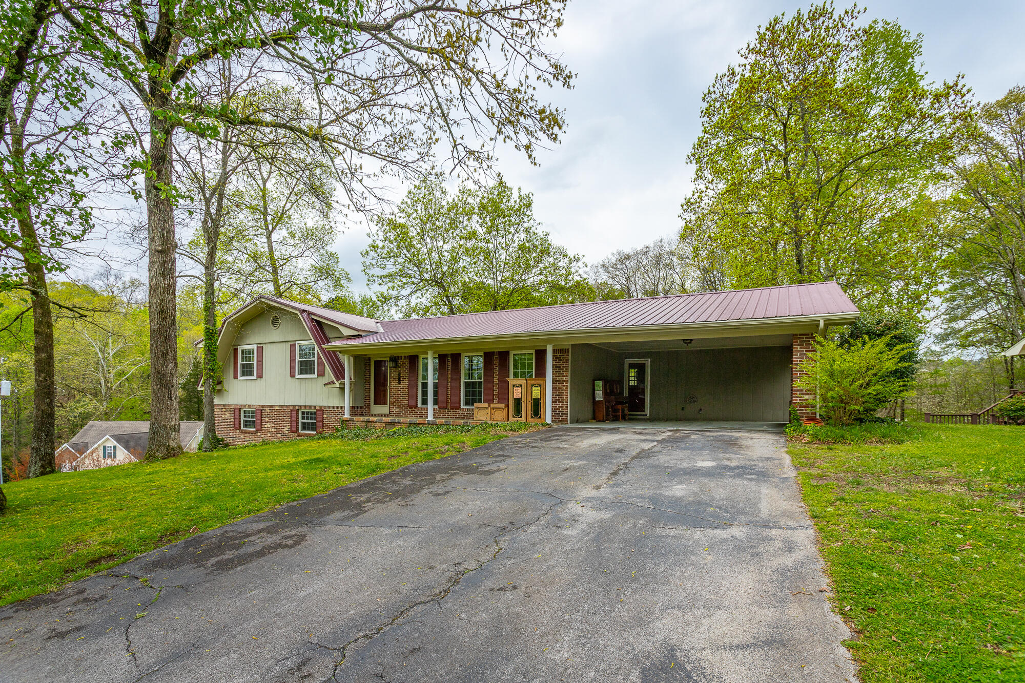 3010 NW Tomahawk Circle