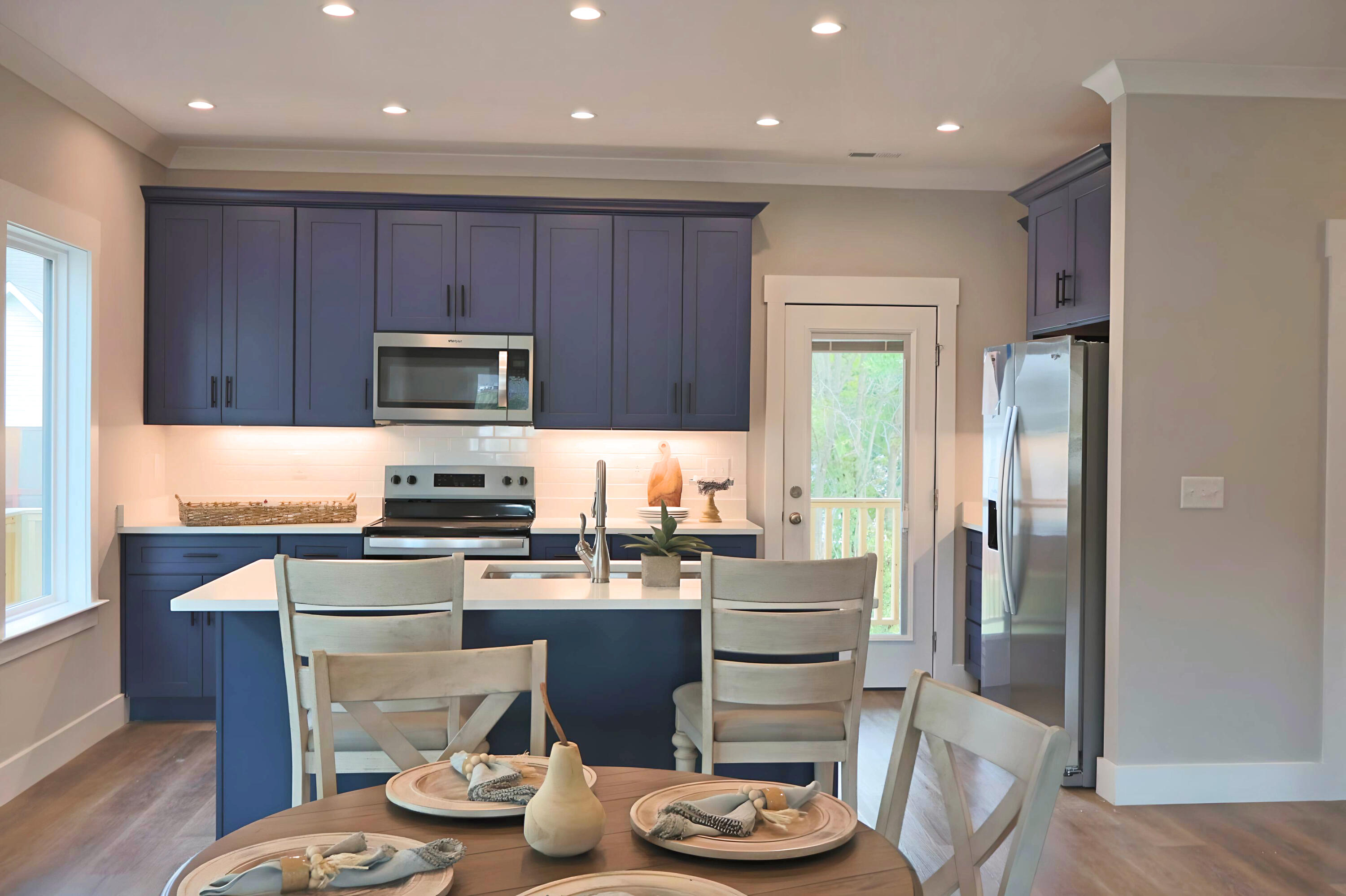 419 Willow Grove Court, 32
