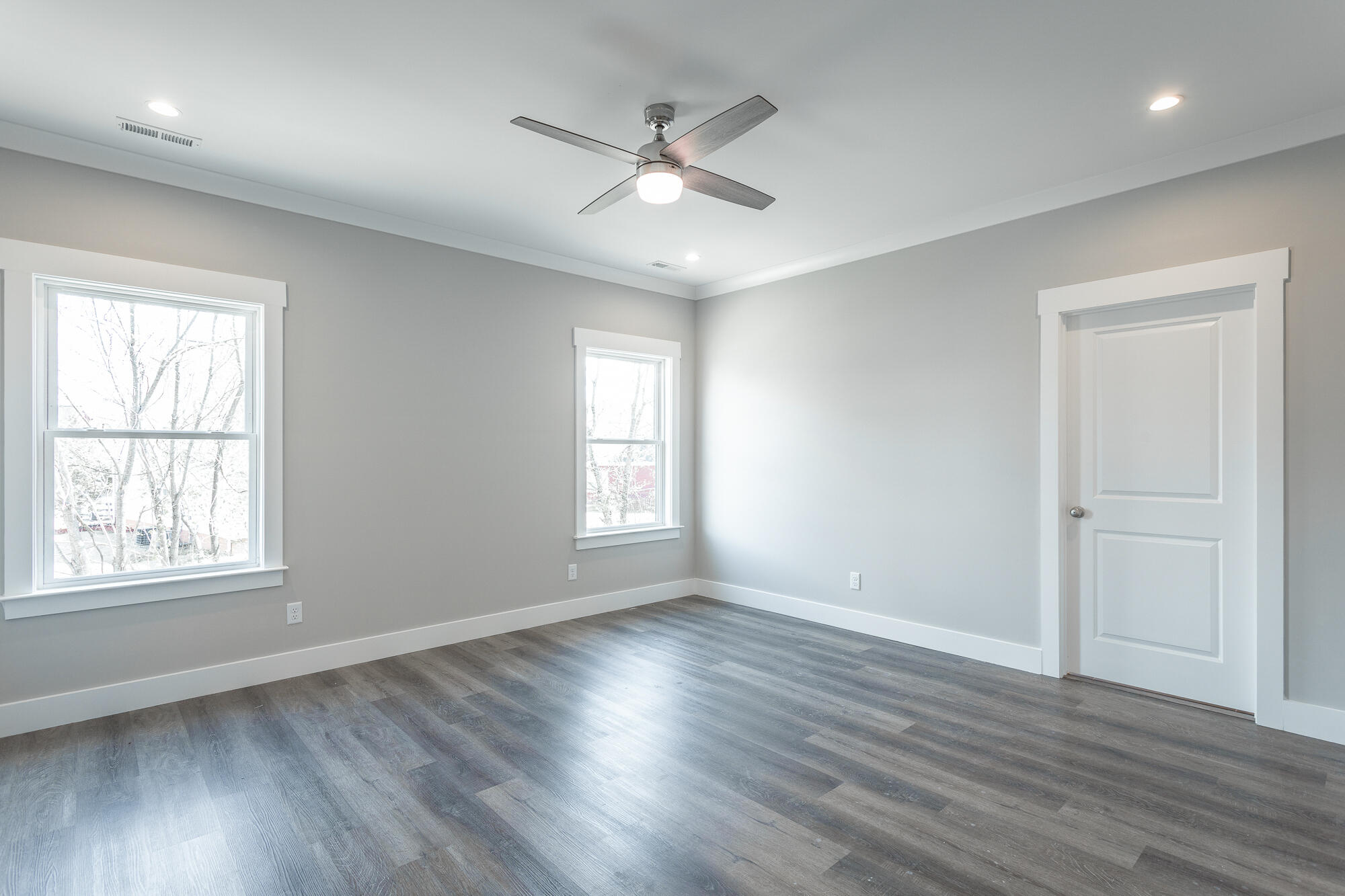 419 Willow Grove Court, 32