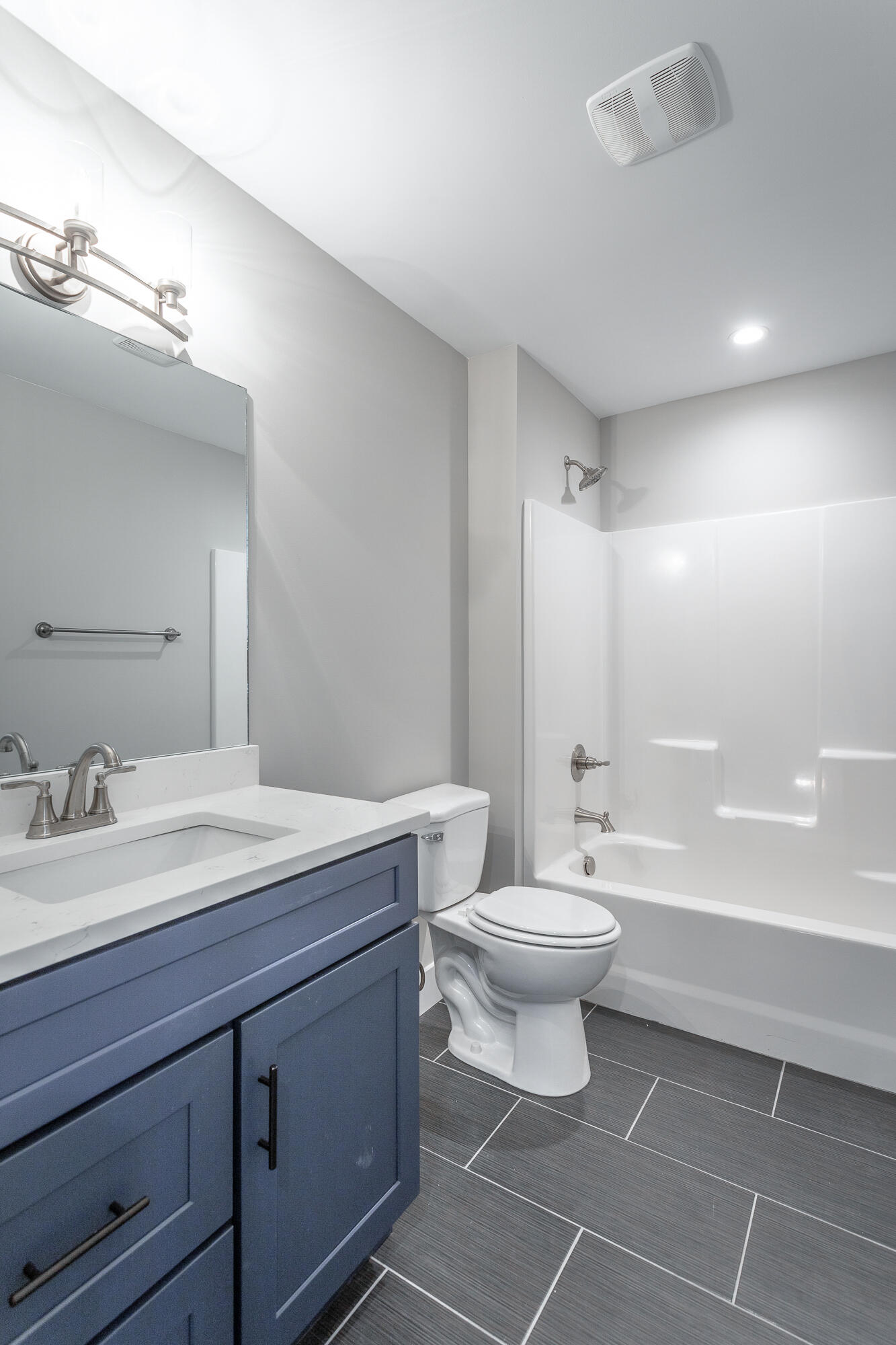 419 Willow Grove Court, 32