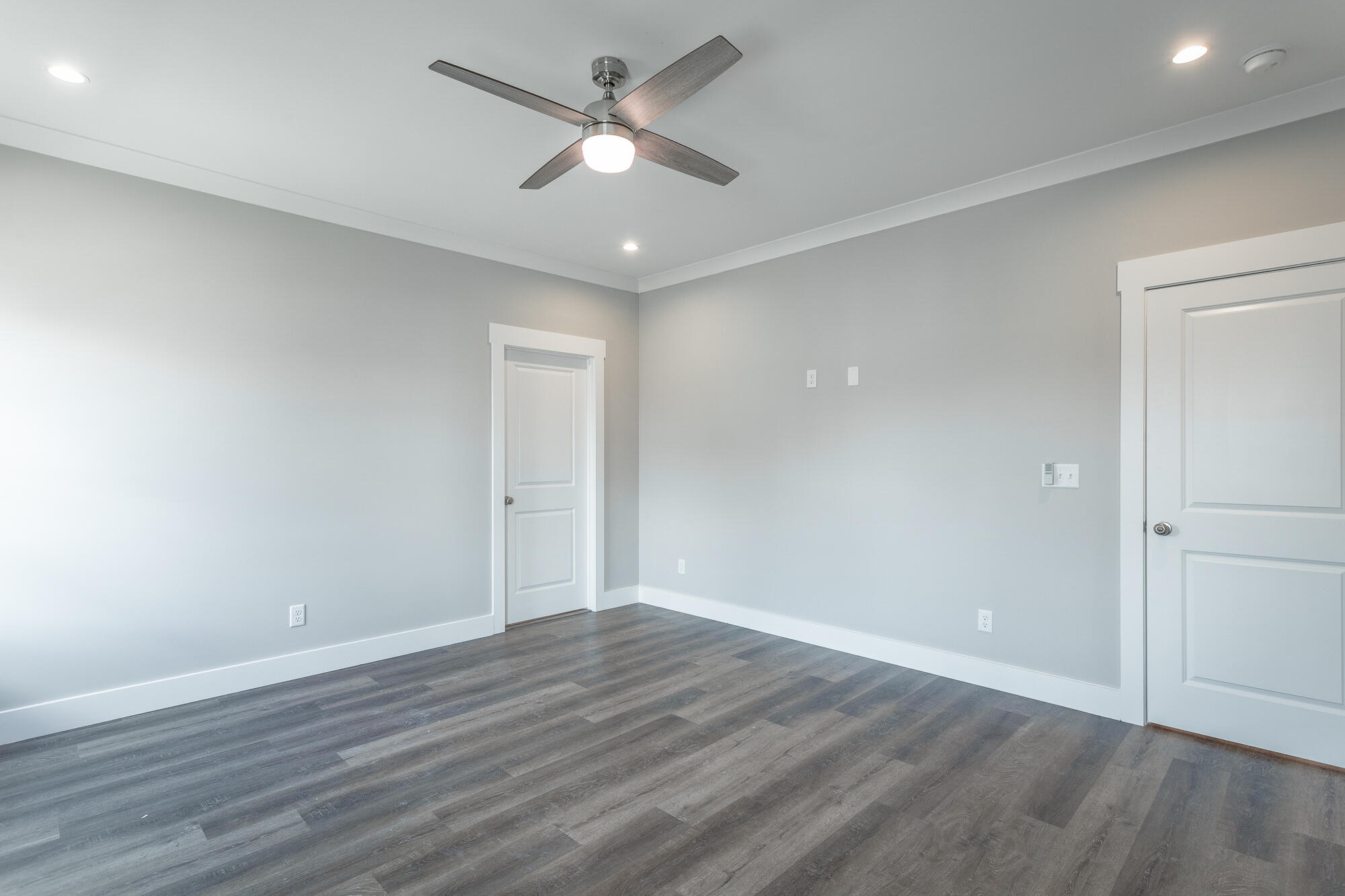 419 Willow Grove Court, 32