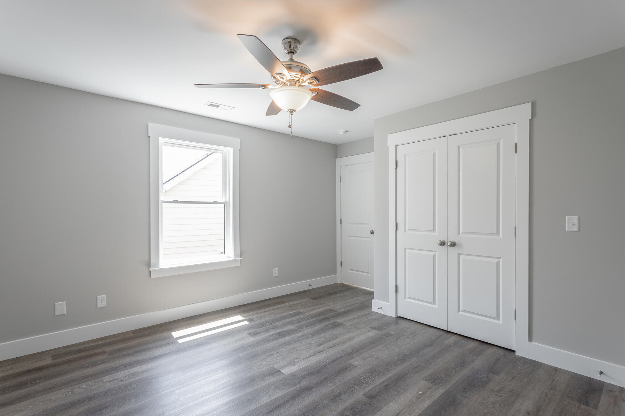 419 Willow Grove Court, 32
