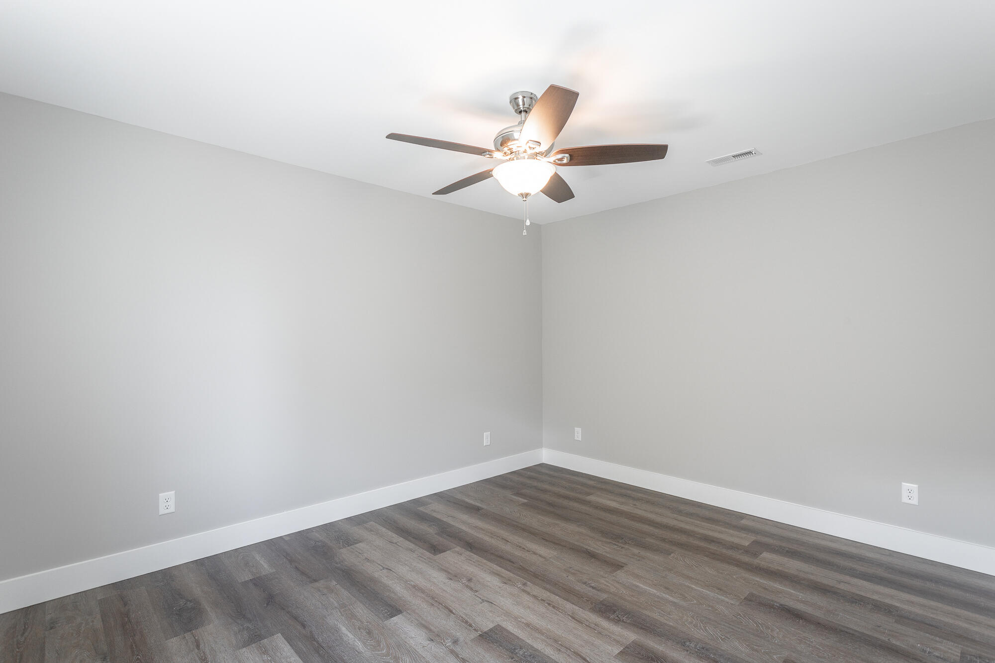 419 Willow Grove Court, 32