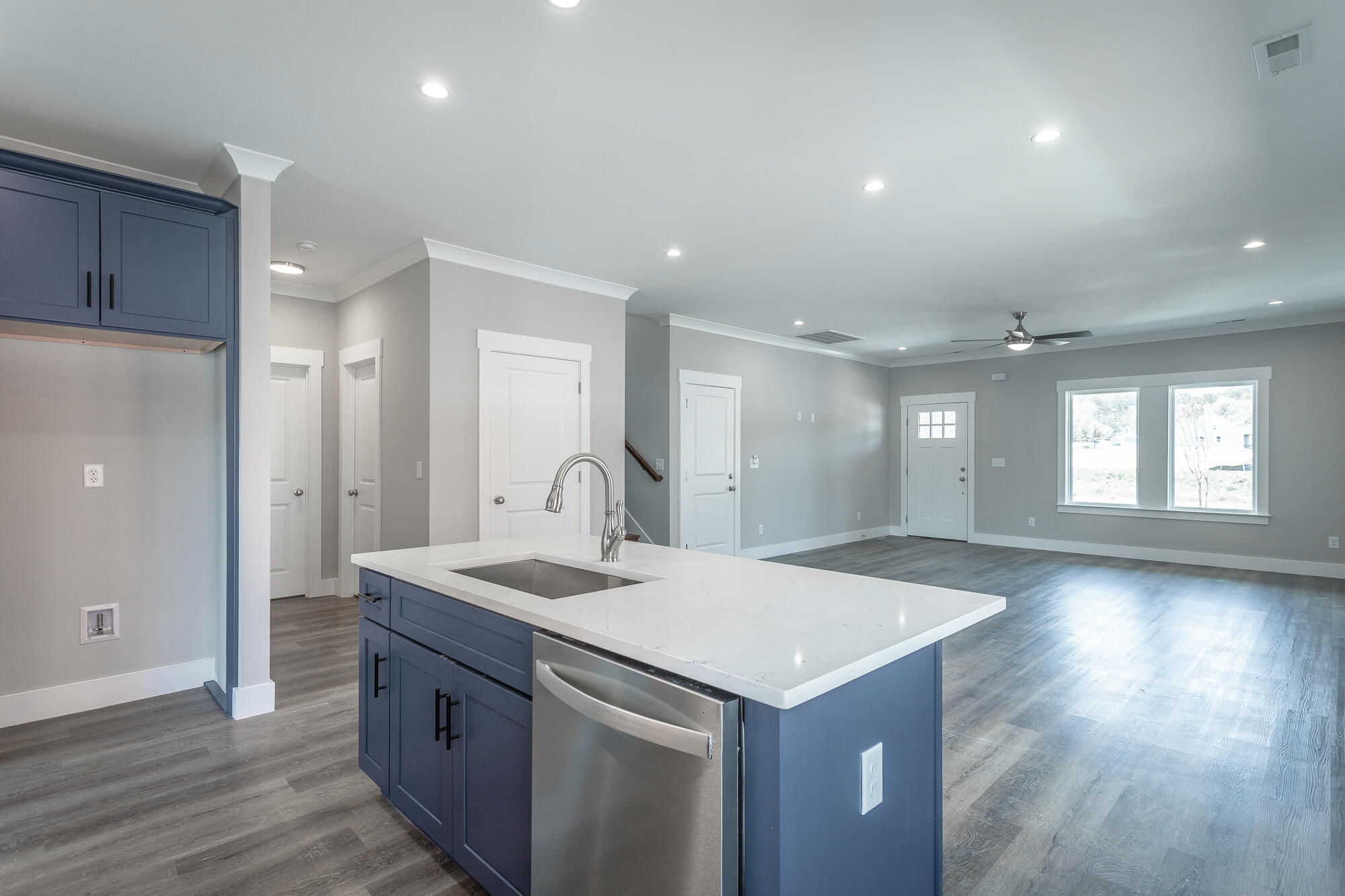 419 Willow Grove Court, 32