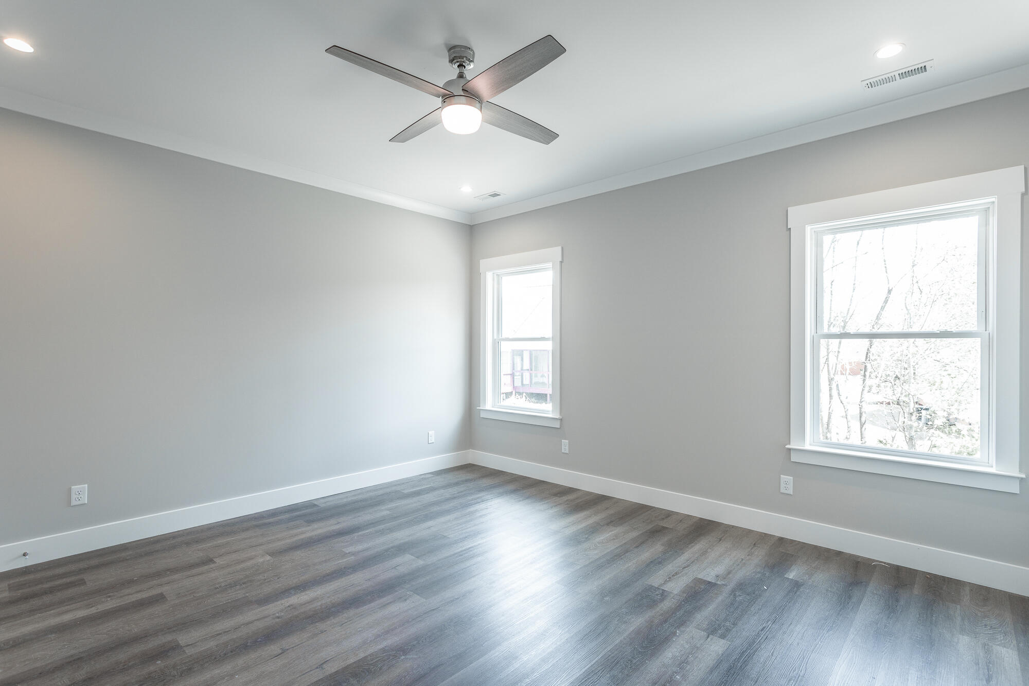 419 Willow Grove Court, 32
