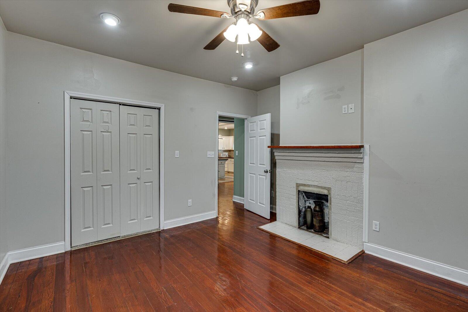 707 Spears Ave