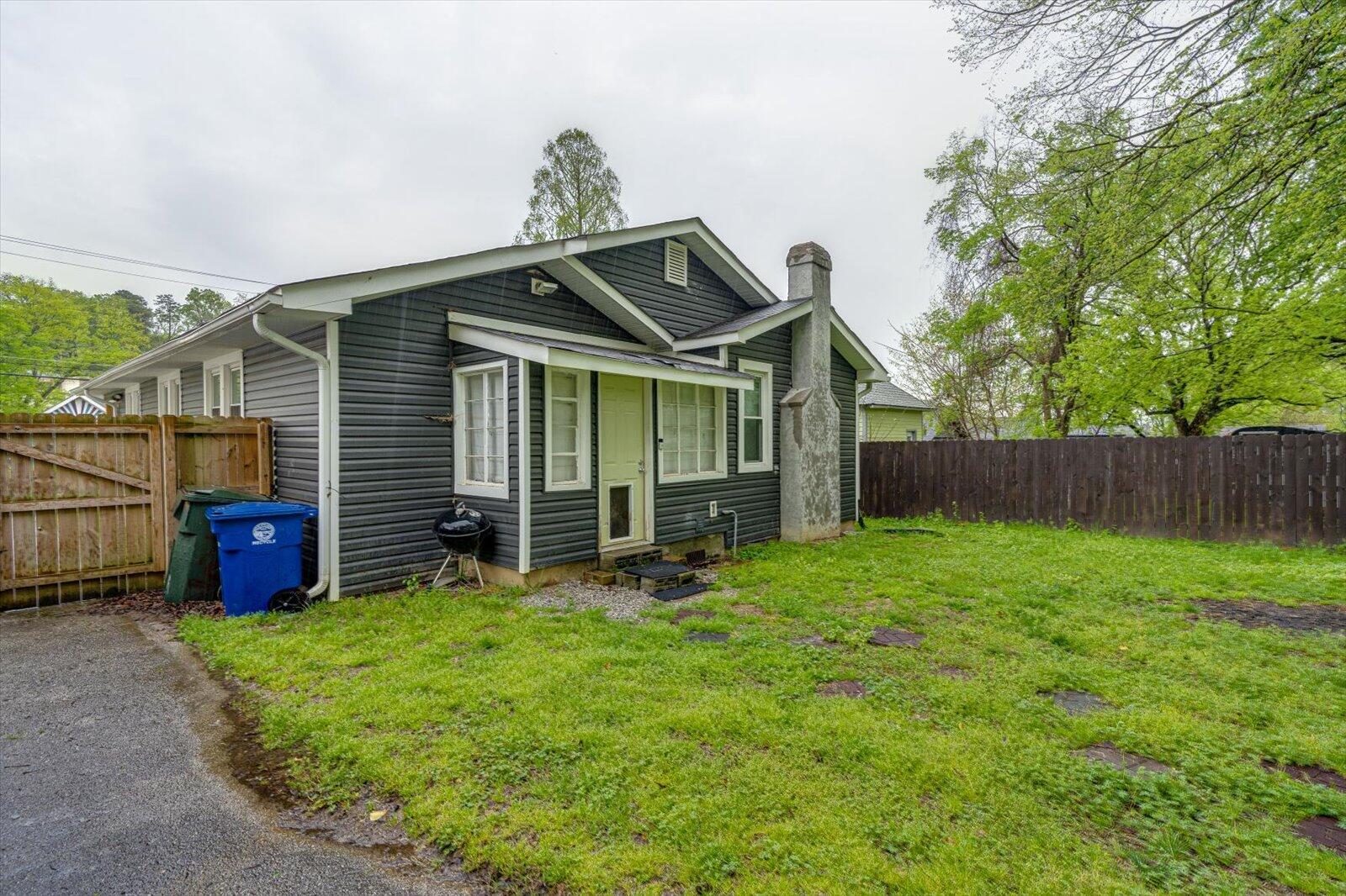 707 Spears Ave