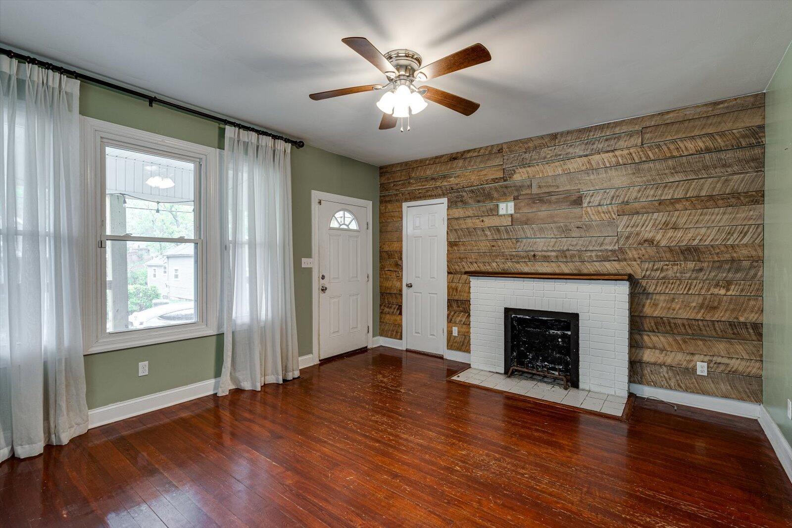 707 Spears Ave