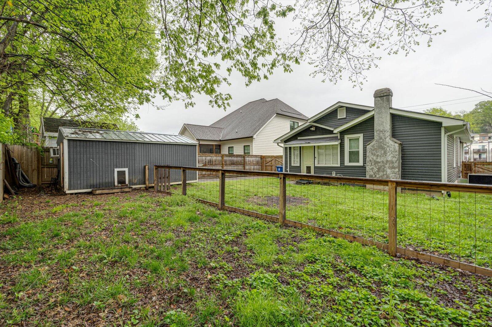 707 Spears Ave
