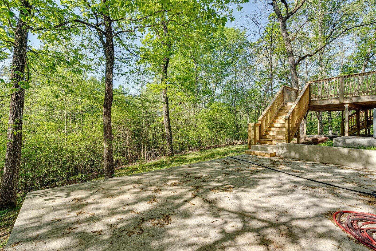 6726 Moss Lake Drive