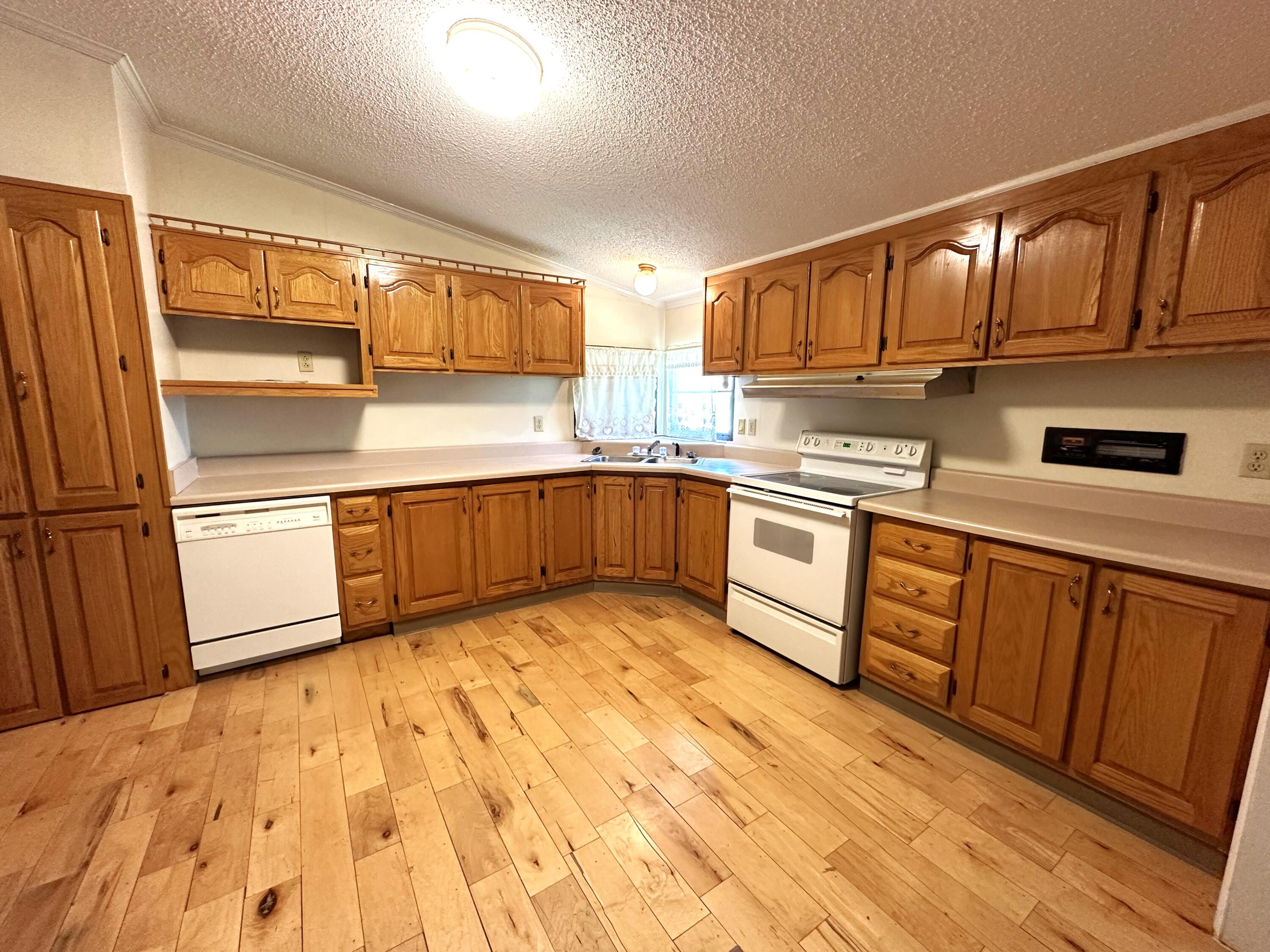 12607 Calypso Ln