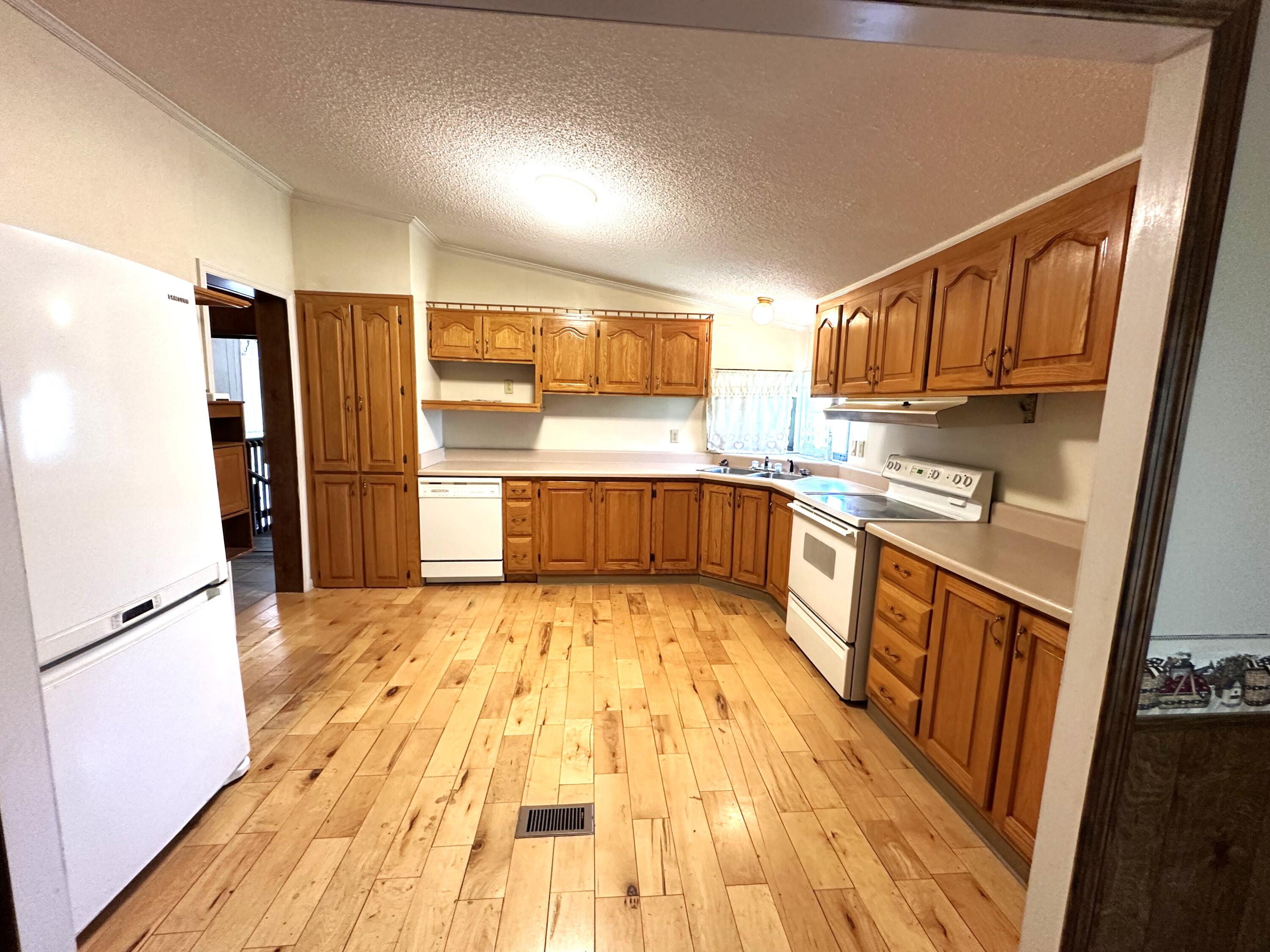 12607 Calypso Ln