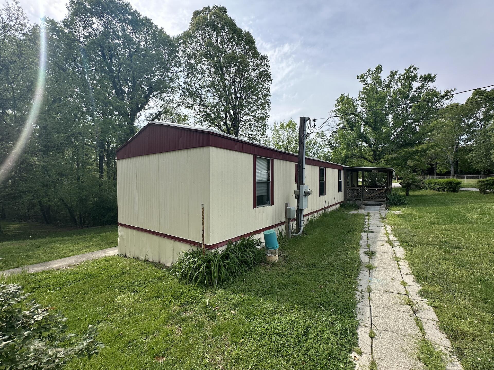806 Sneed Rd