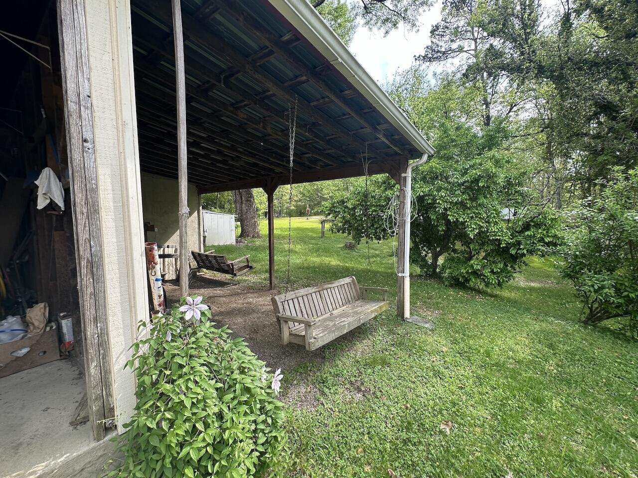 806 Sneed Rd
