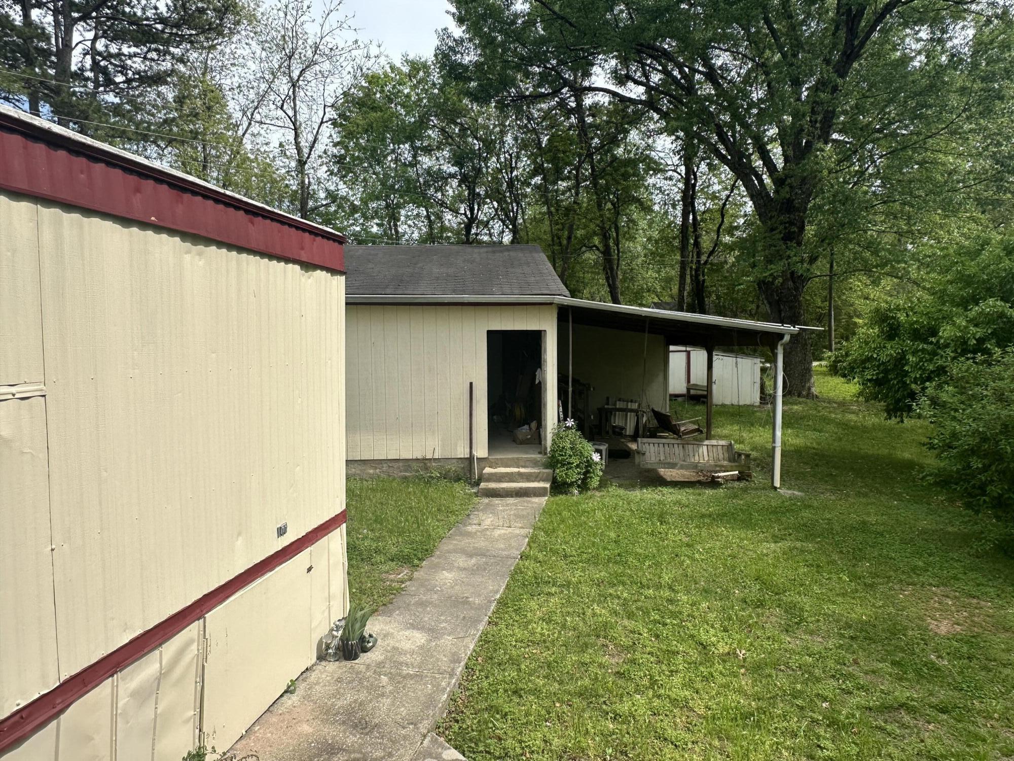 806 Sneed Rd