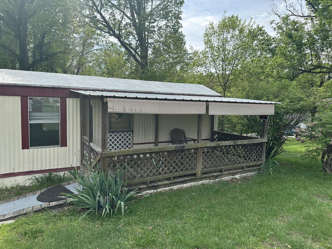 806 Sneed Rd