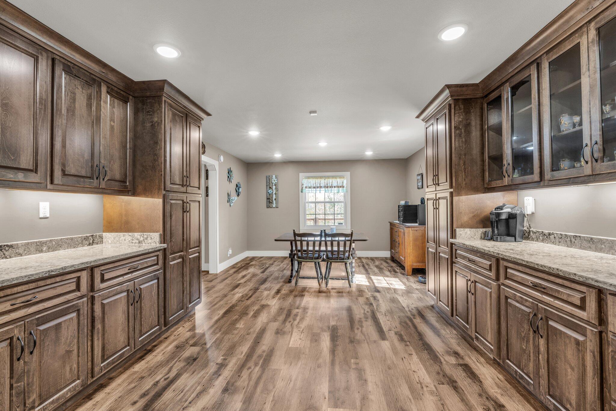 3407 Martin Rd