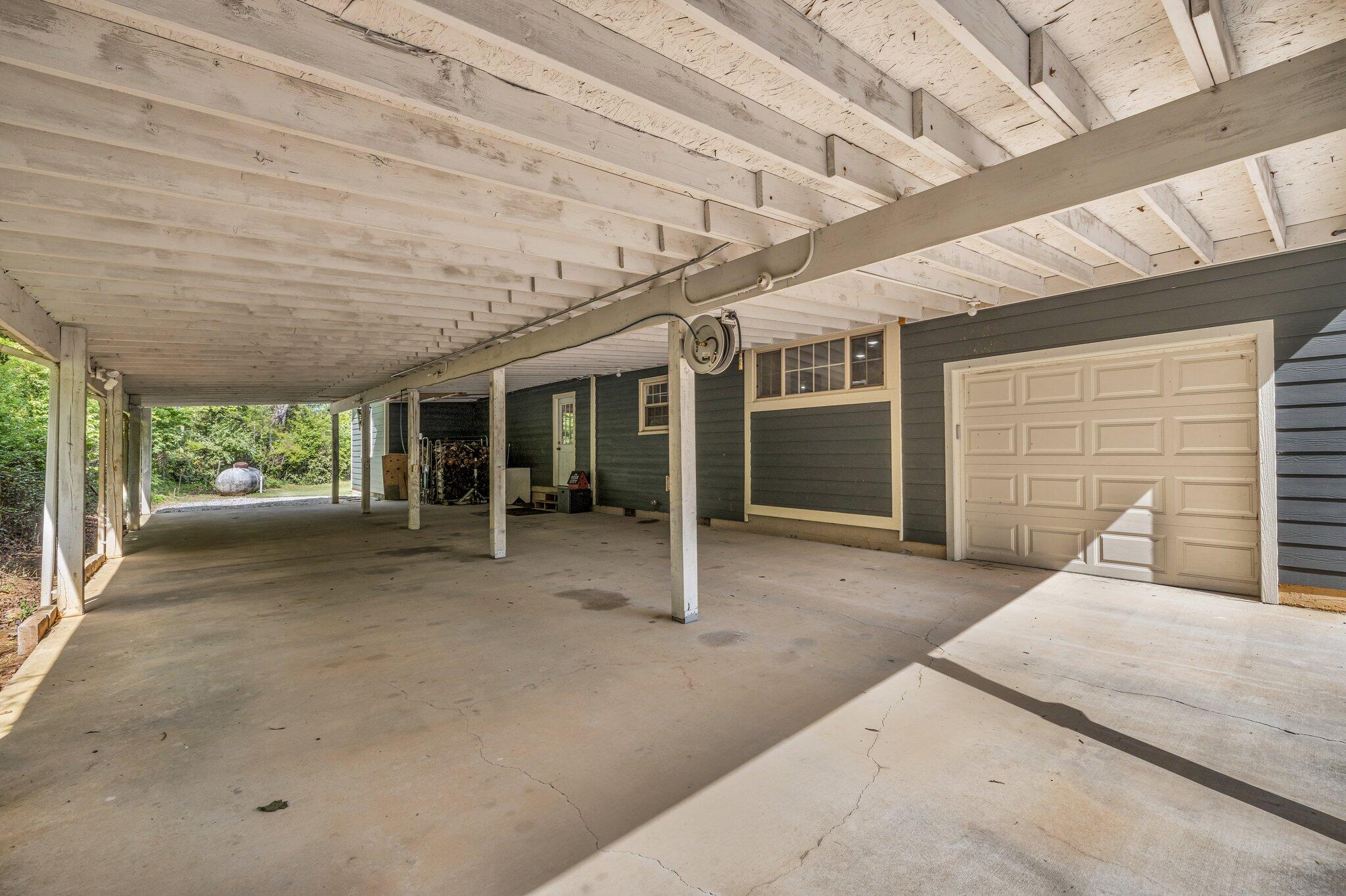 3407 Martin Rd