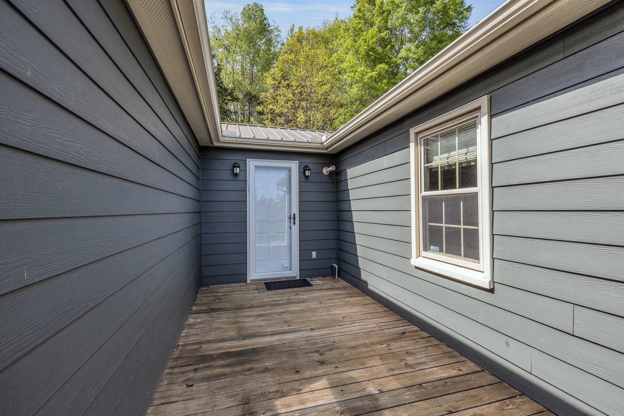 3407 Martin Rd