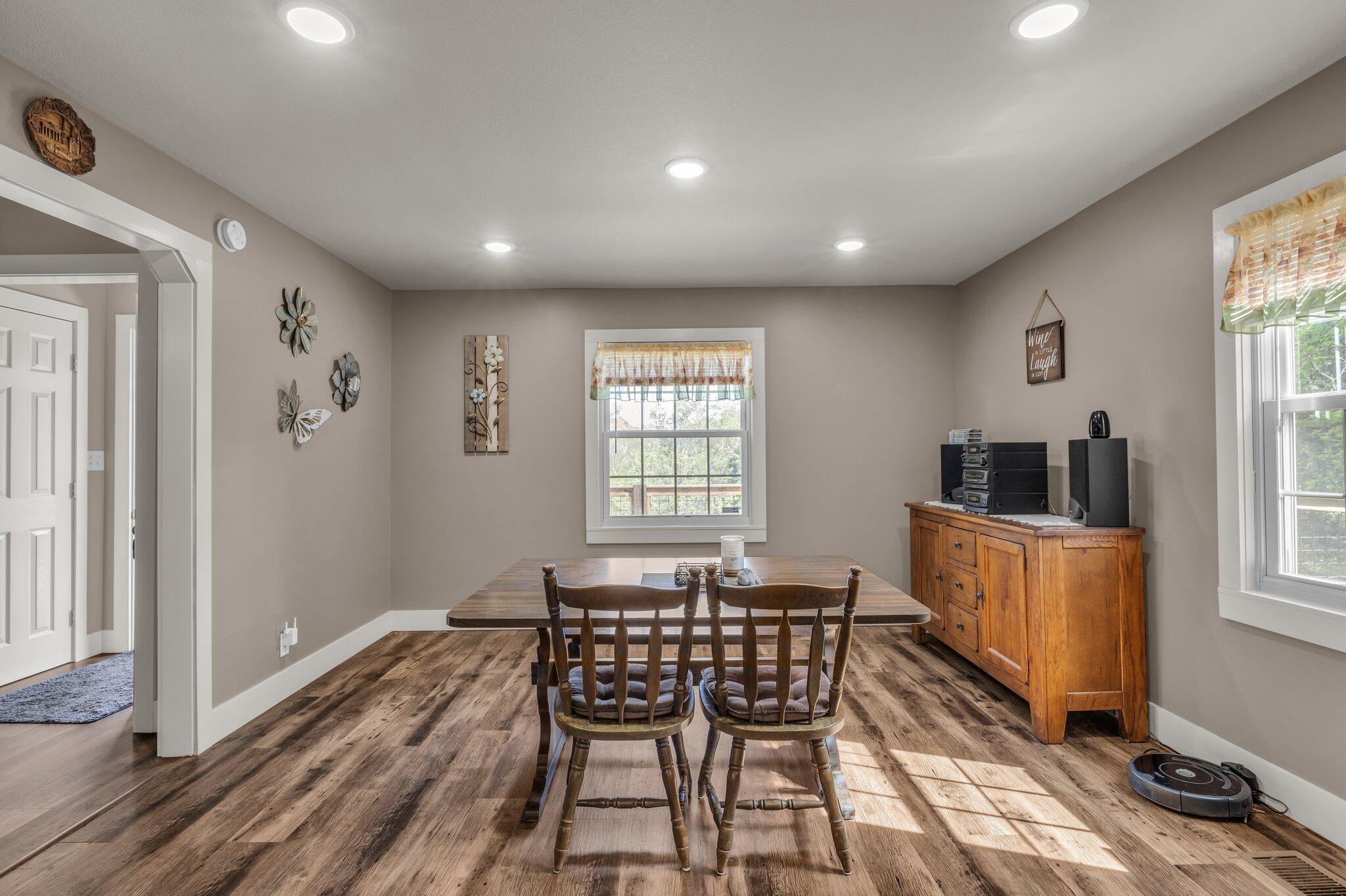 3407 Martin Rd