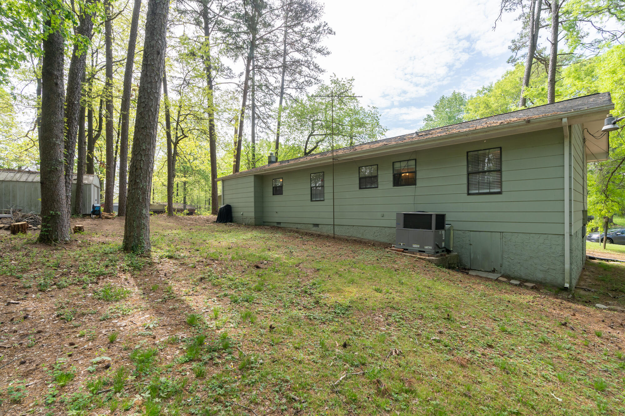 1627 Wendy Cir