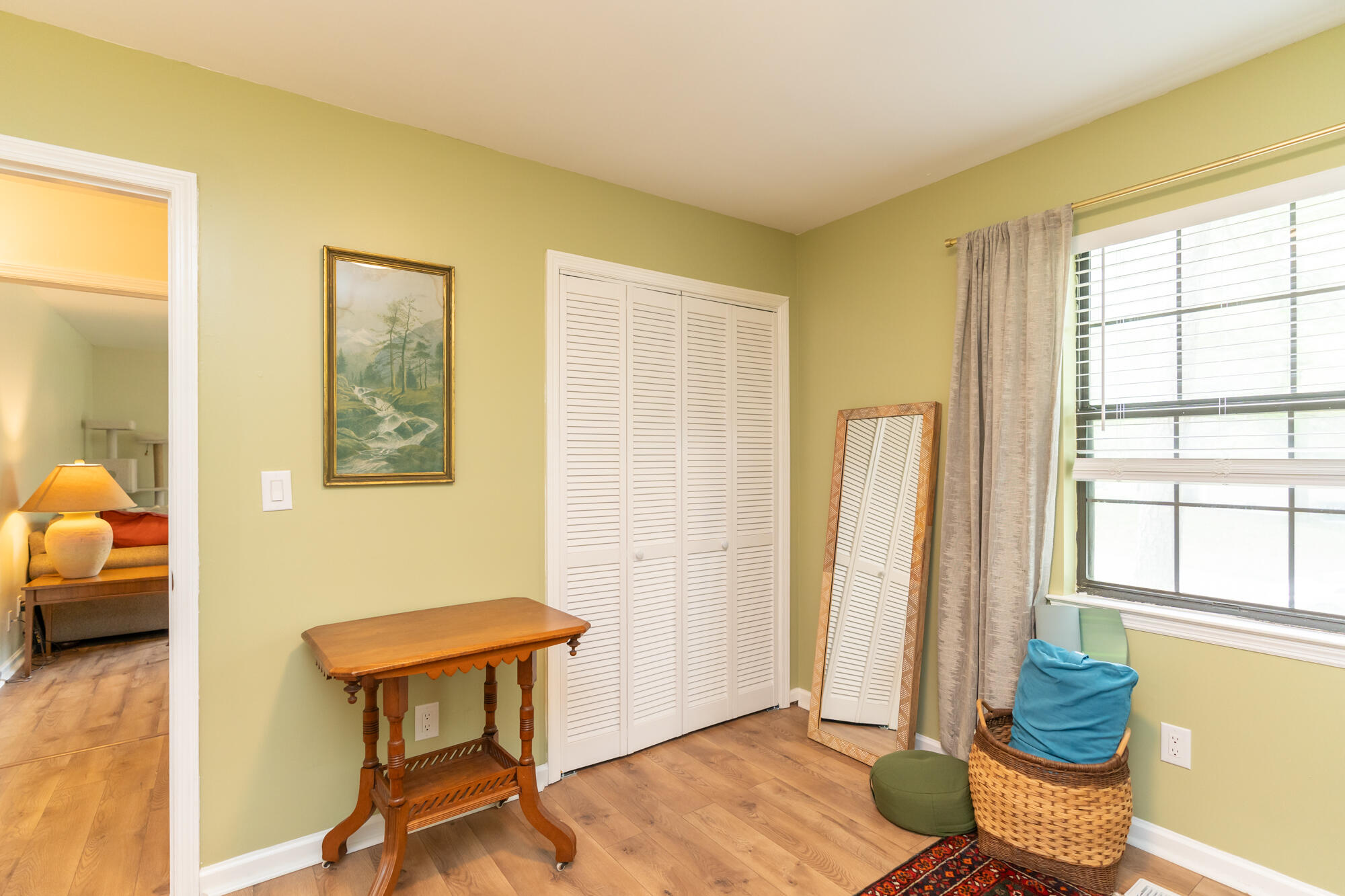 1627 Wendy Cir