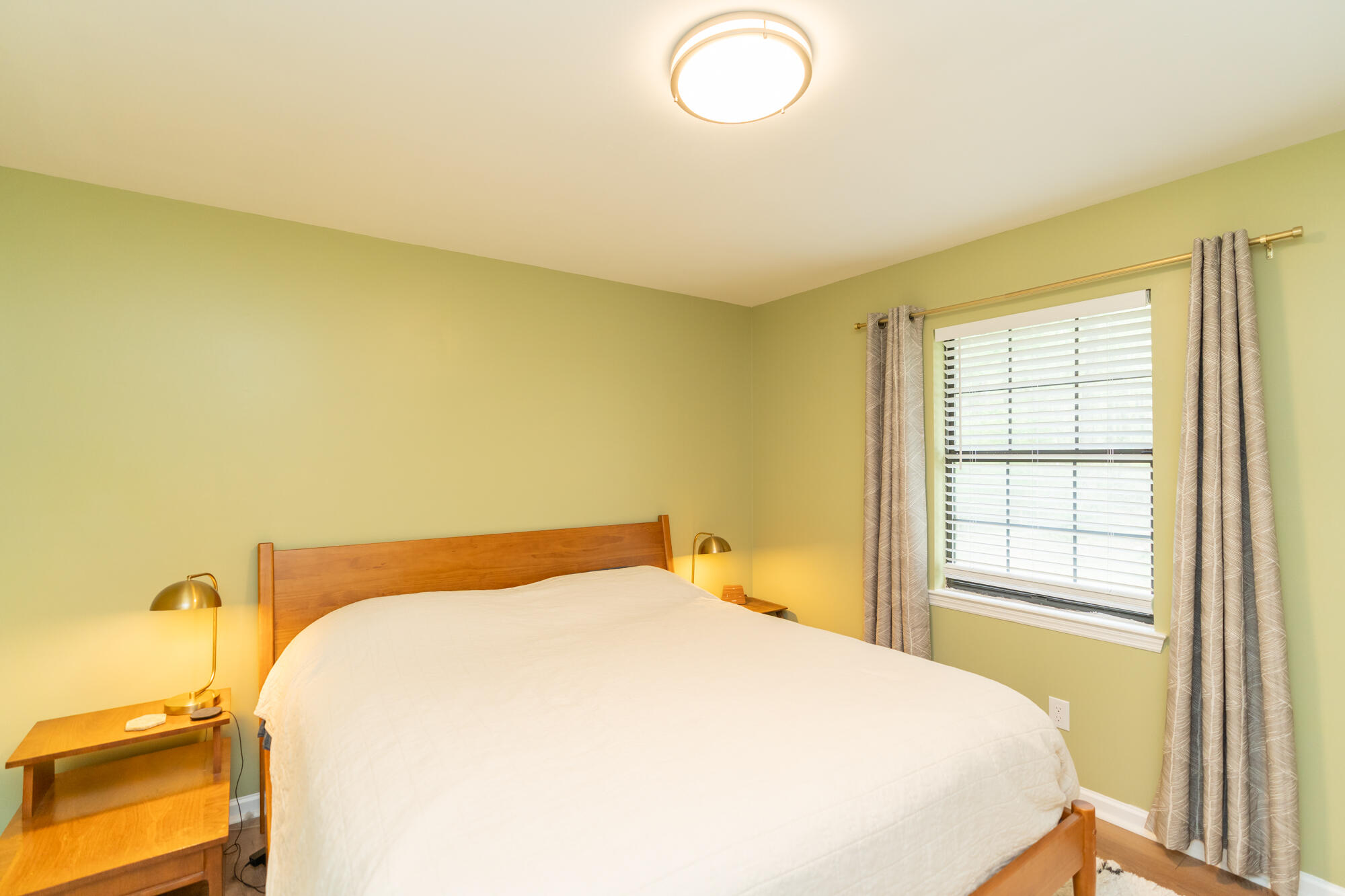 1627 Wendy Cir