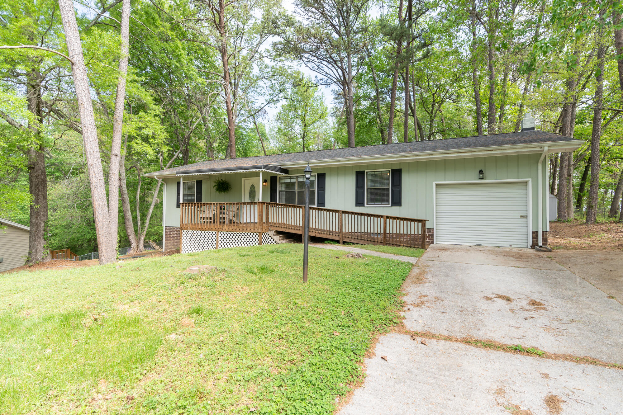 1627 Wendy Cir