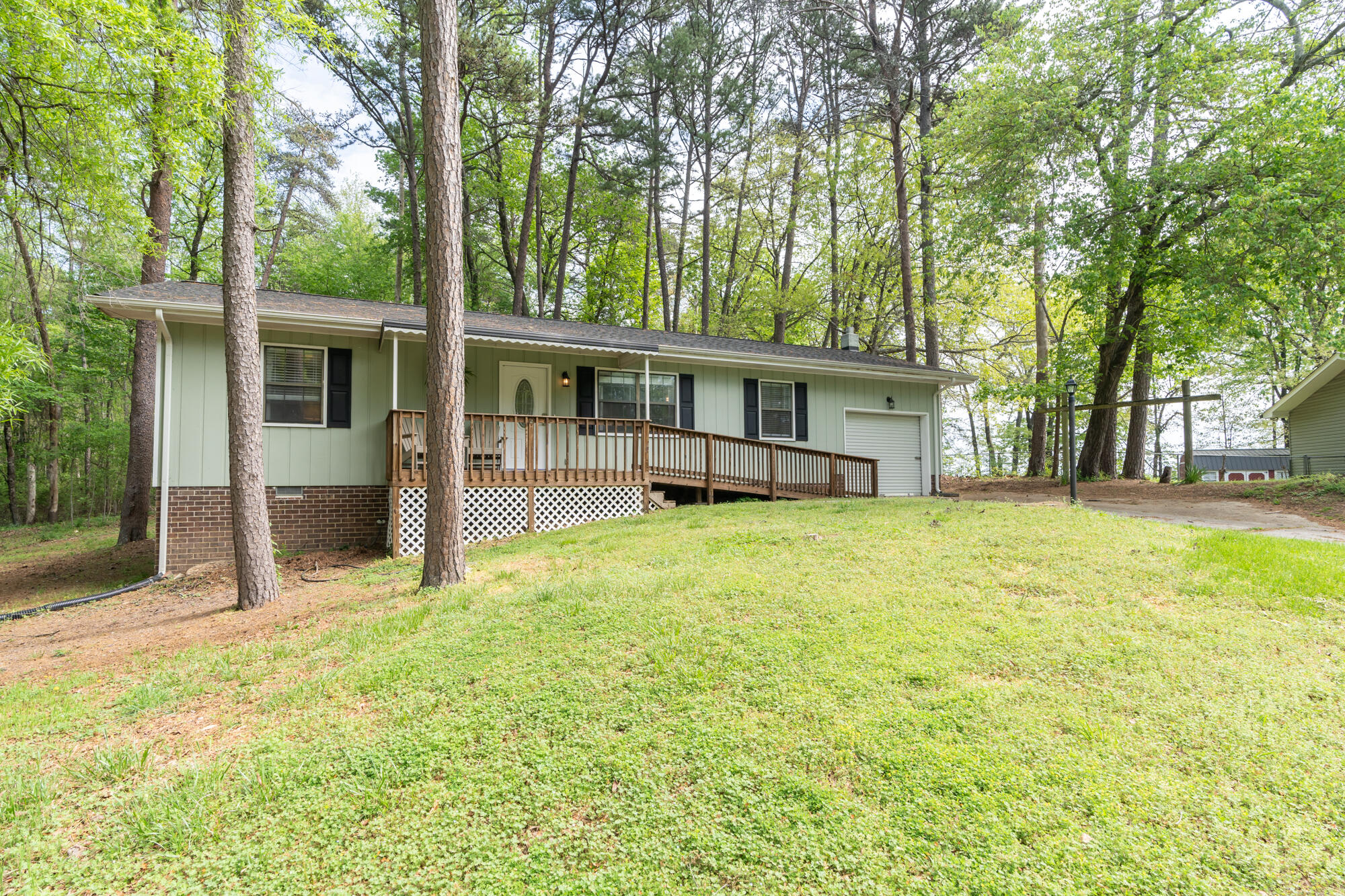 1627 Wendy Cir