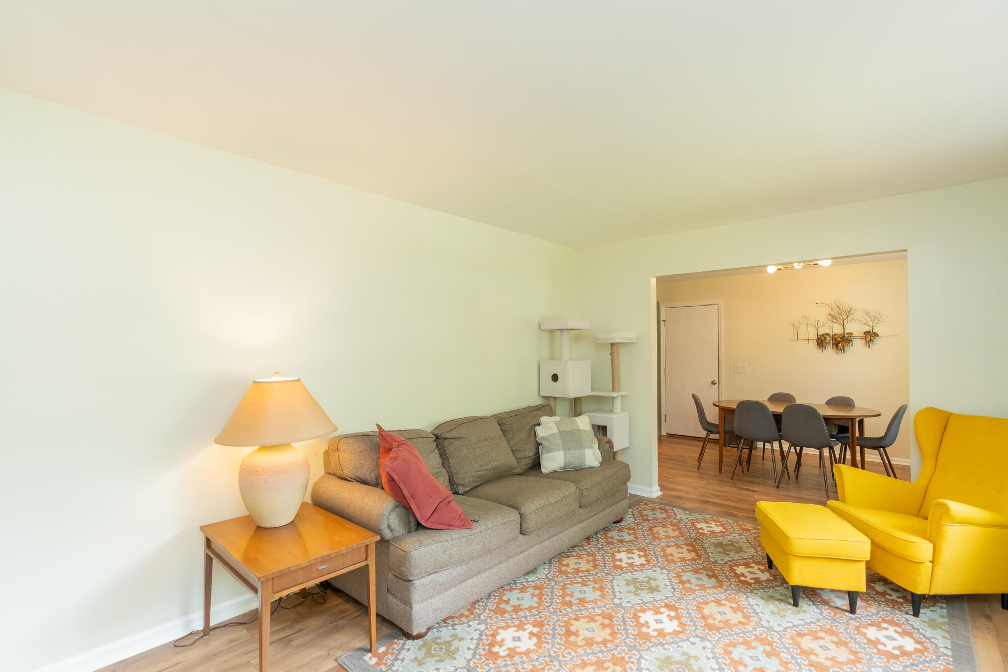 1627 Wendy Cir