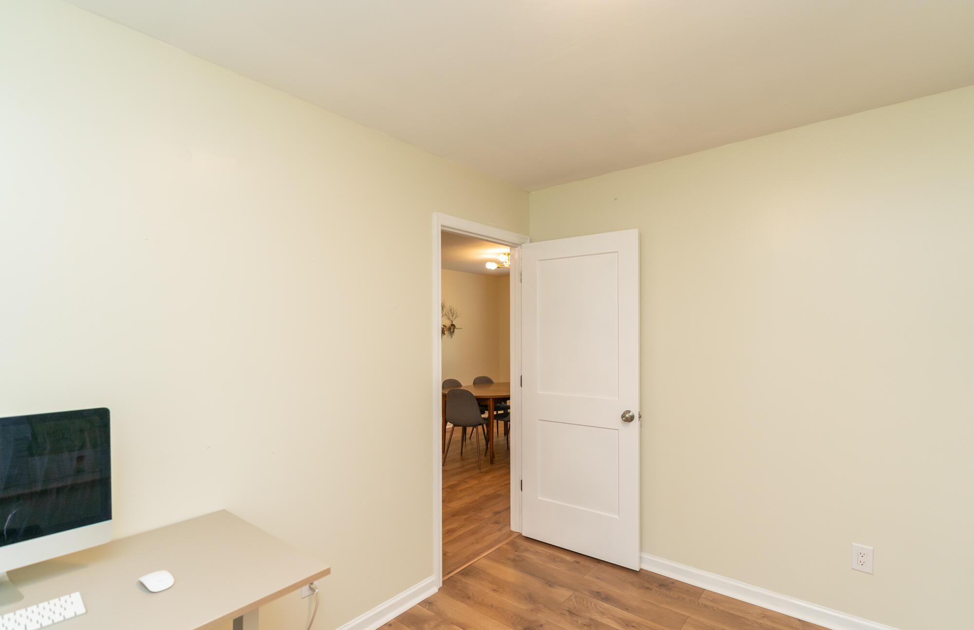 1627 Wendy Cir