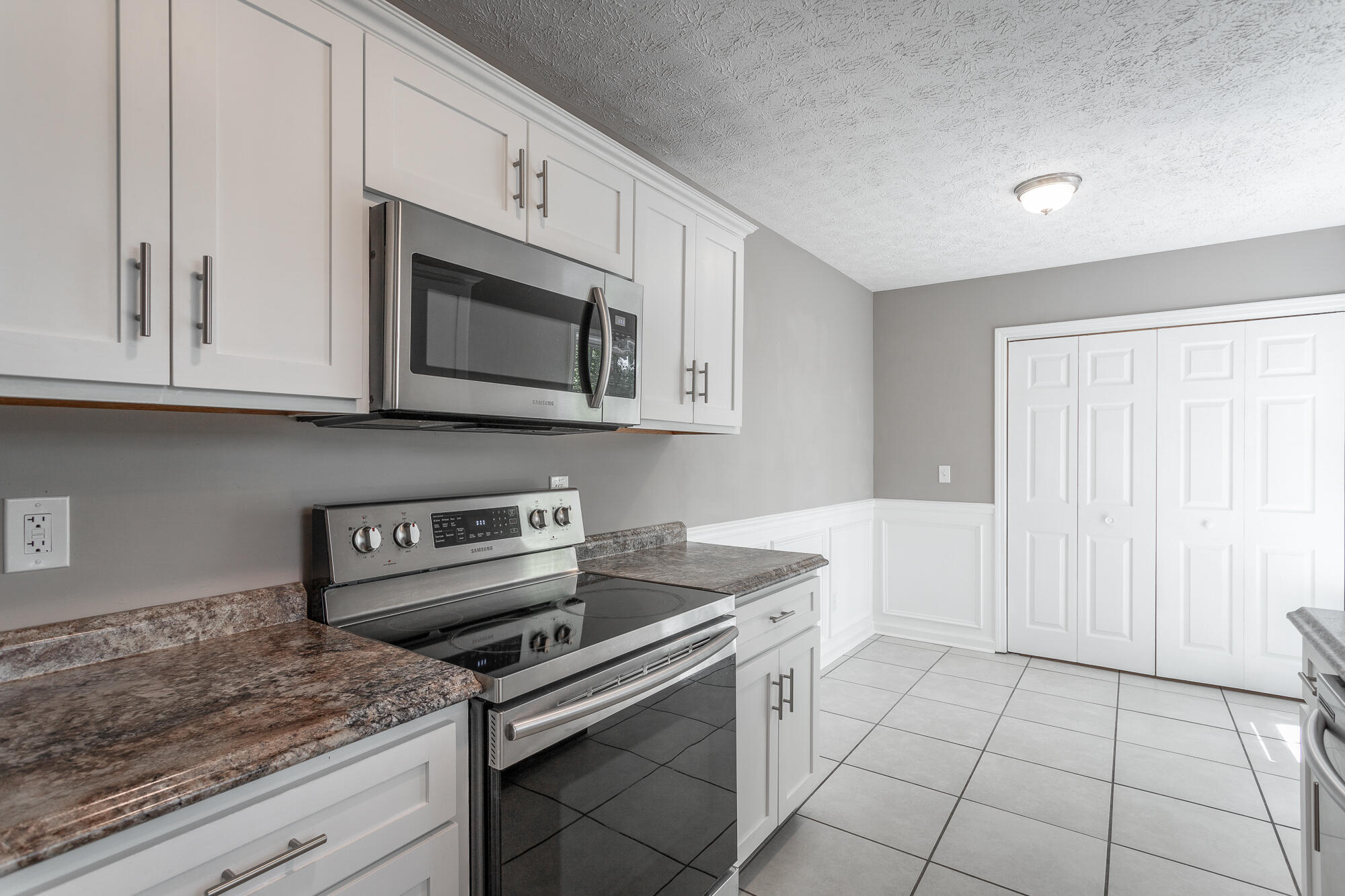 601 Gregory Lane, LaFayette