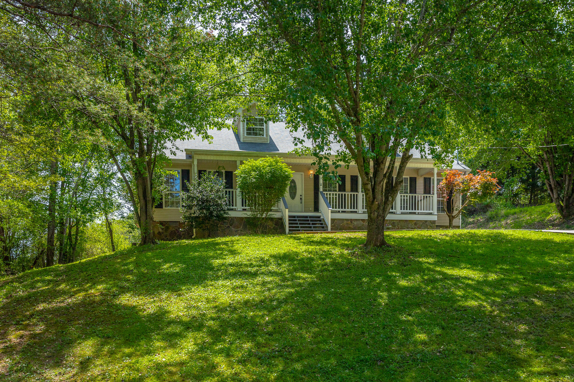 601 Gregory Lane, LaFayette